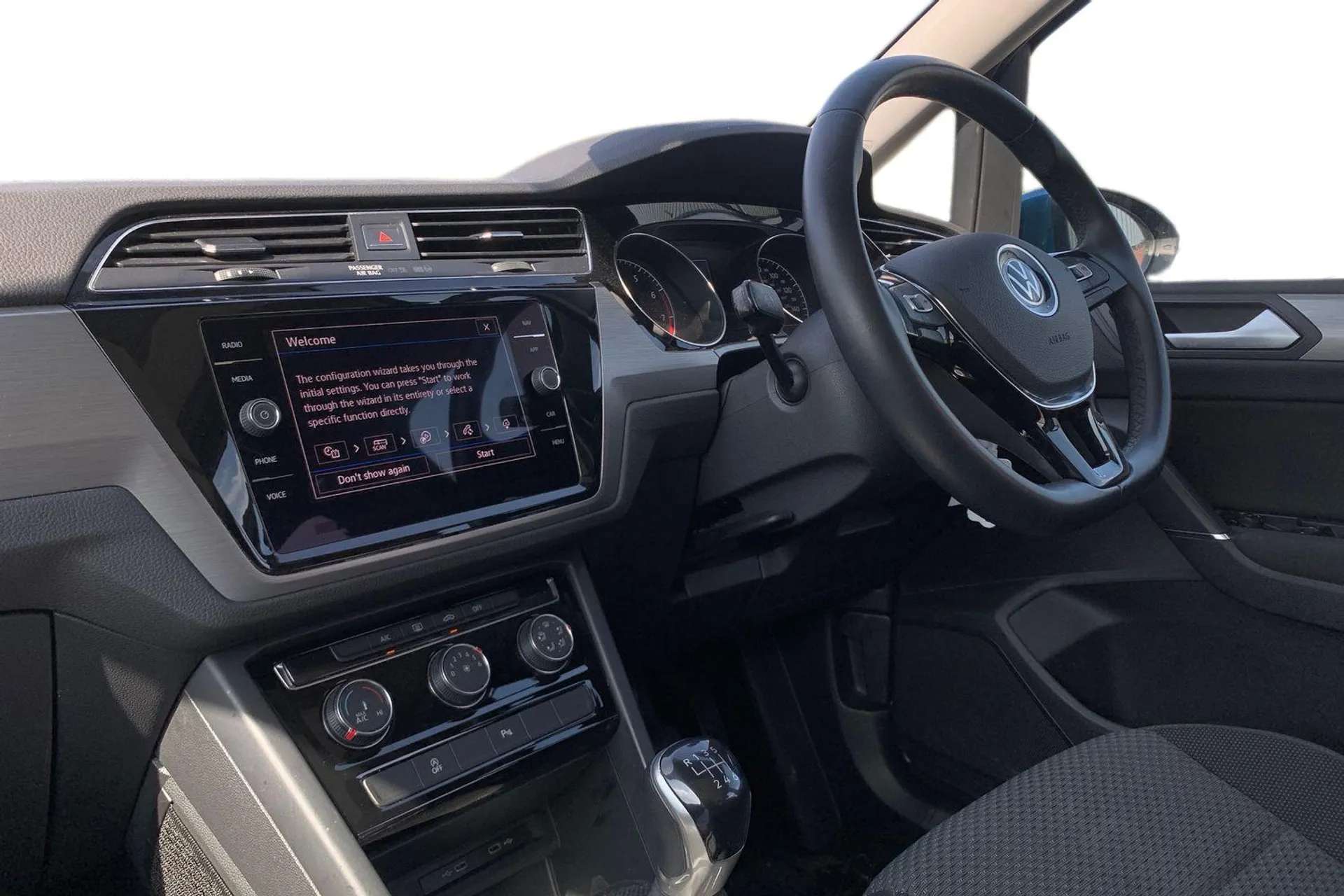 2021 VOLKSWAGEN TOURAN 2021 VOLKSWAGEN TOURAN