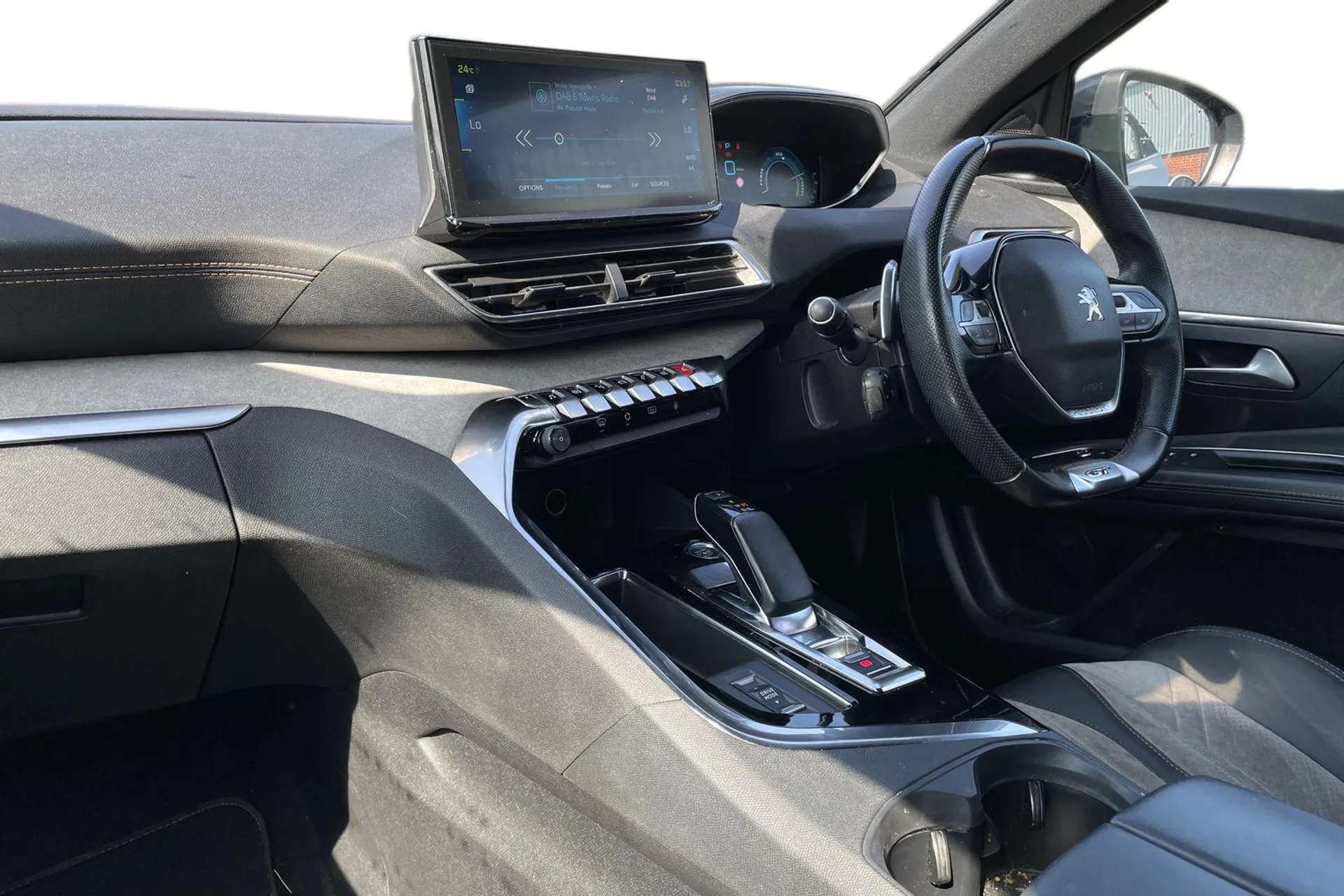 2021 PEUGEOT 3008 2021 PEUGEOT 3008