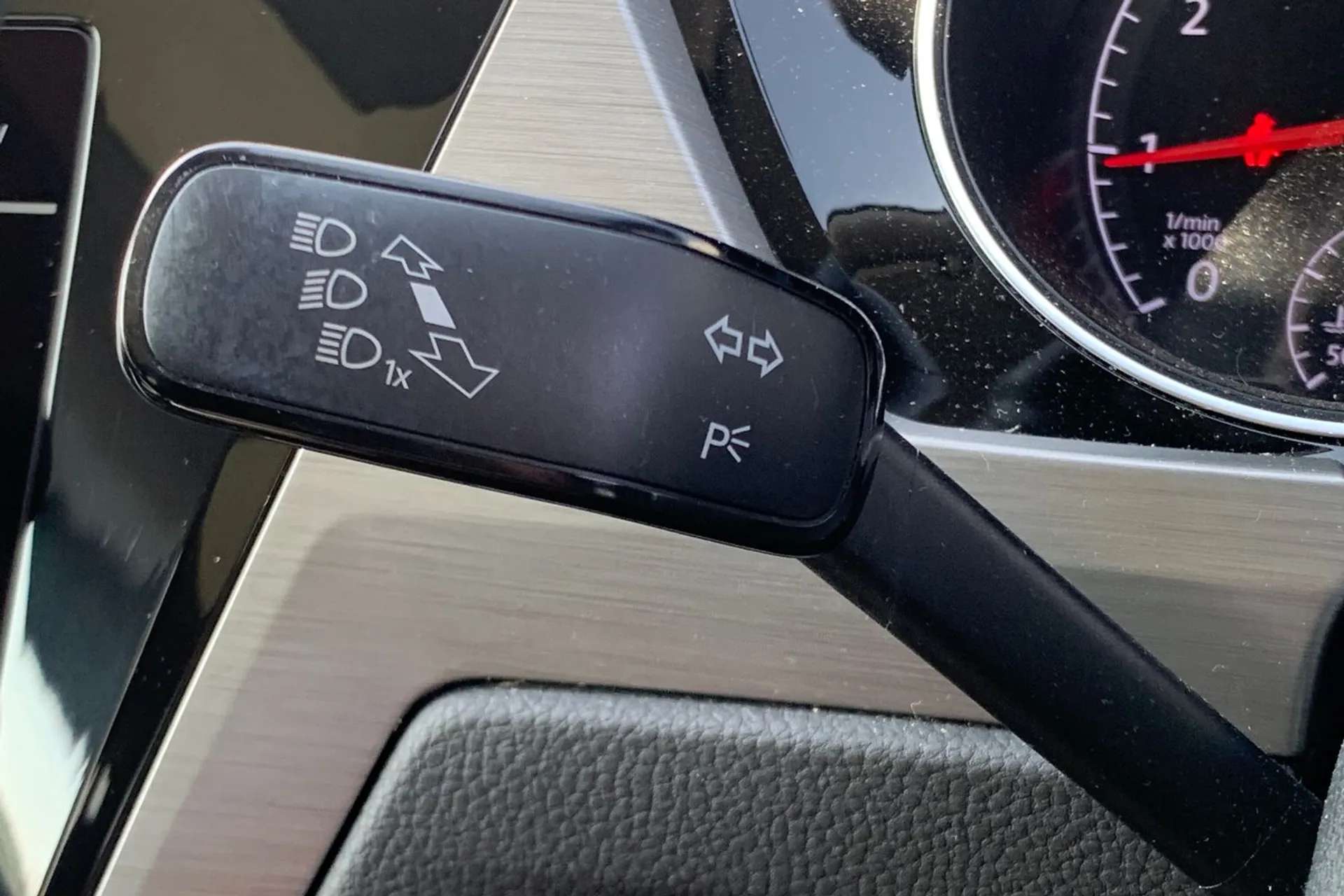 2021 VOLKSWAGEN TOURAN 2021 VOLKSWAGEN TOURAN