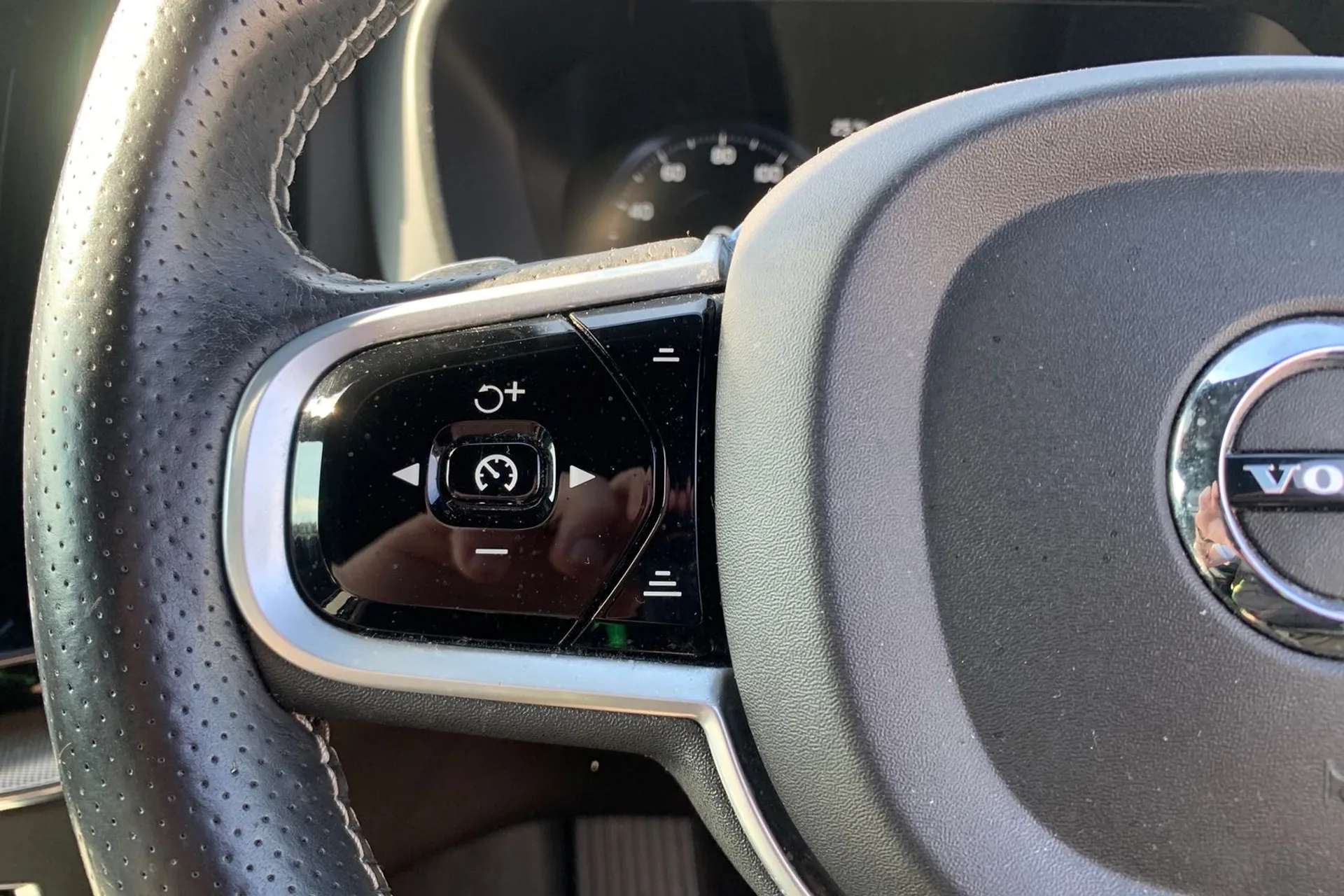 2018 VOLVO XC60 2018 VOLVO XC60