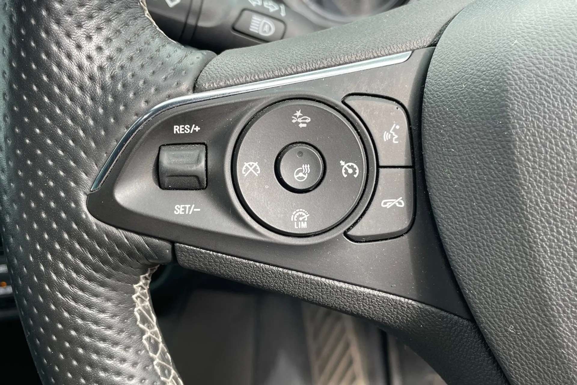 2017 VAUXHALL INSIGNIA 2017 VAUXHALL INSIGNIA