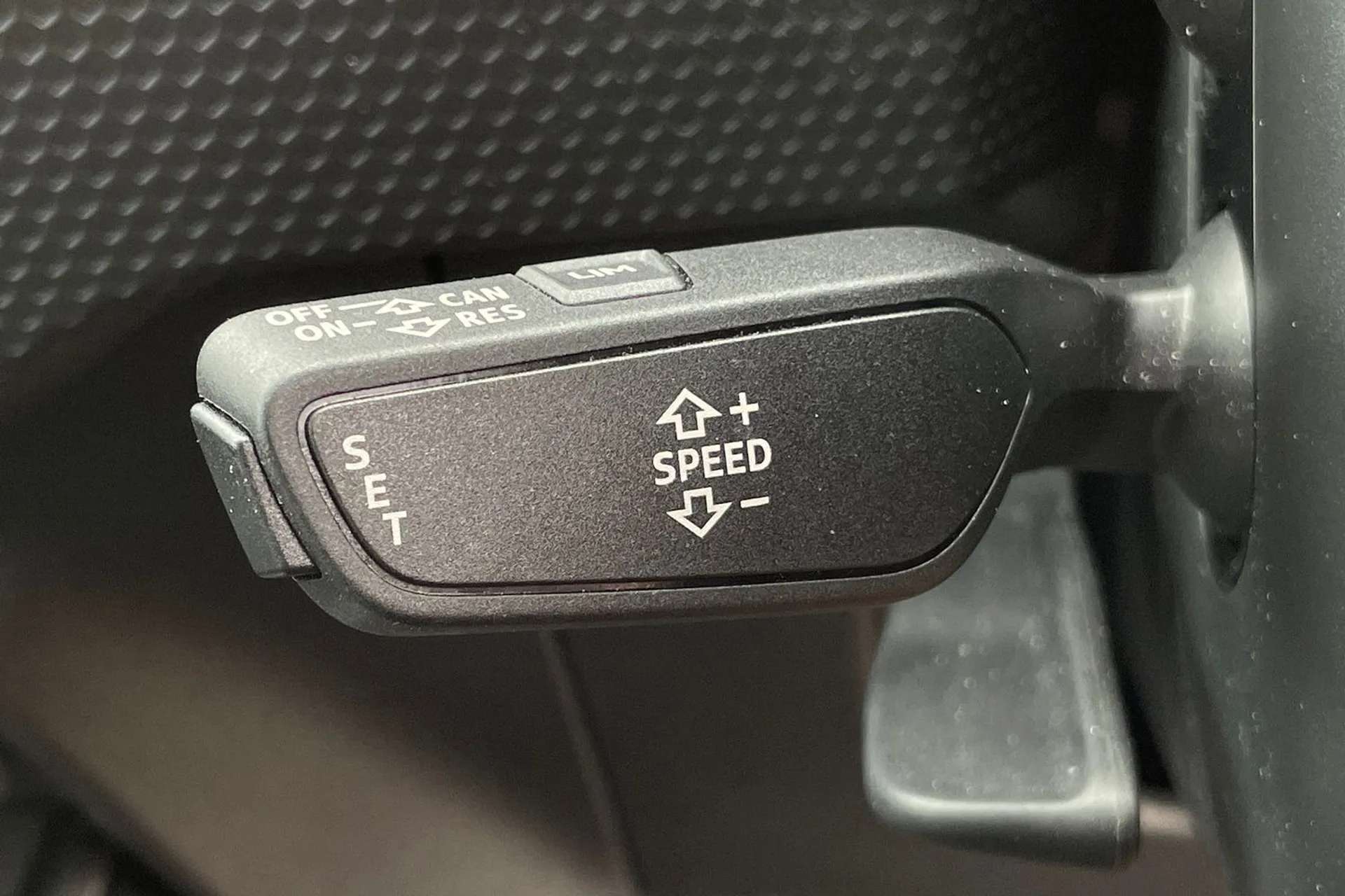 2021 AUDI A1 2021 AUDI A1