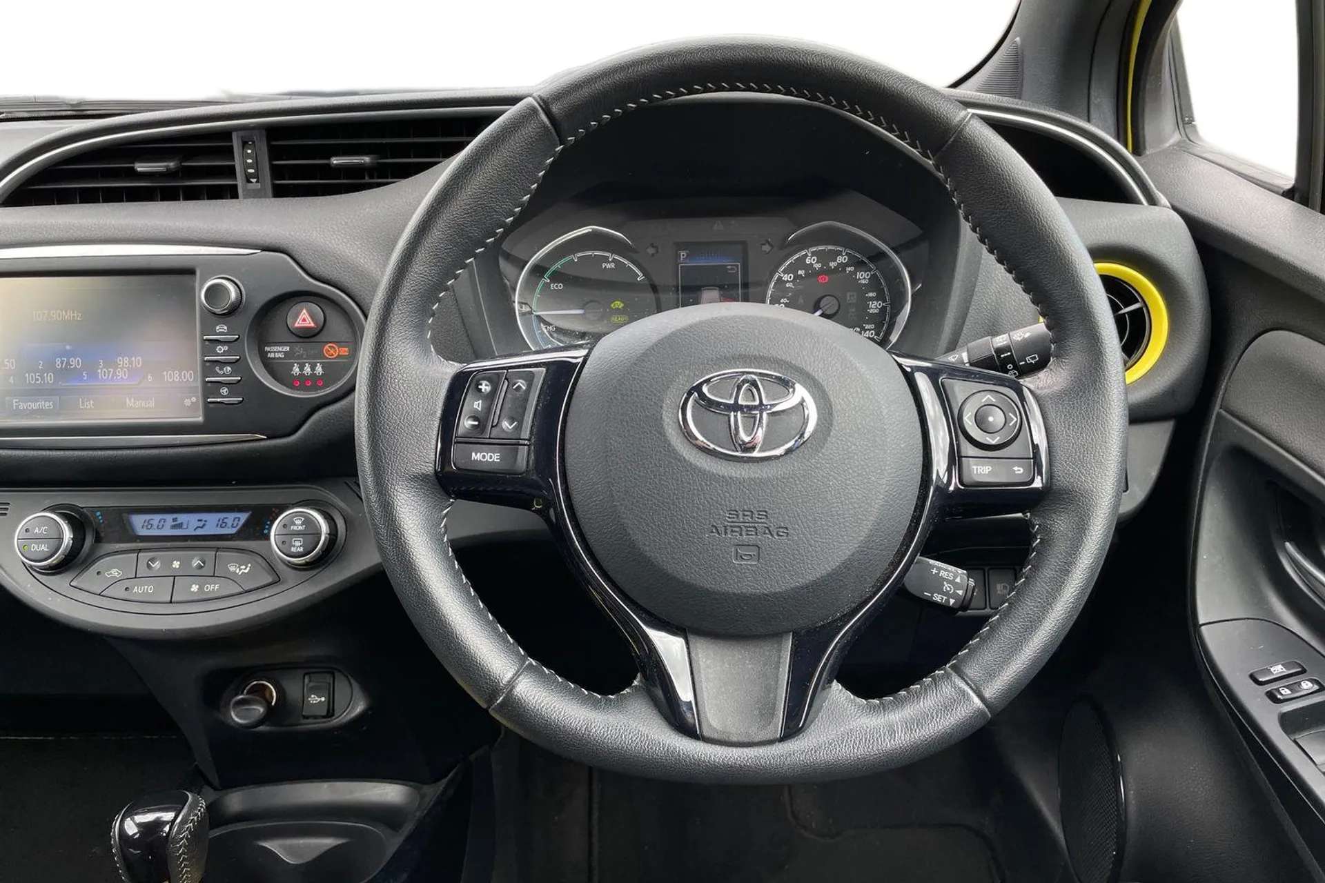 2017 TOYOTA YARIS 2017 TOYOTA YARIS