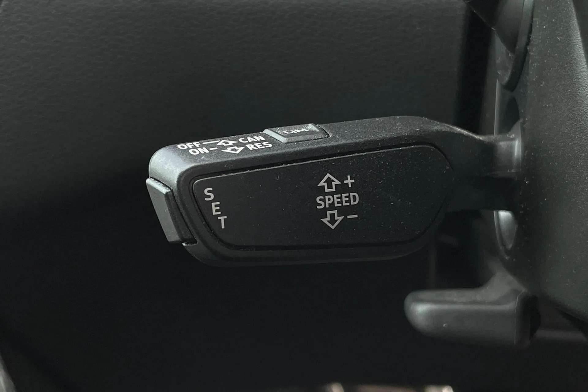 2021 AUDI A6 2021 AUDI A6