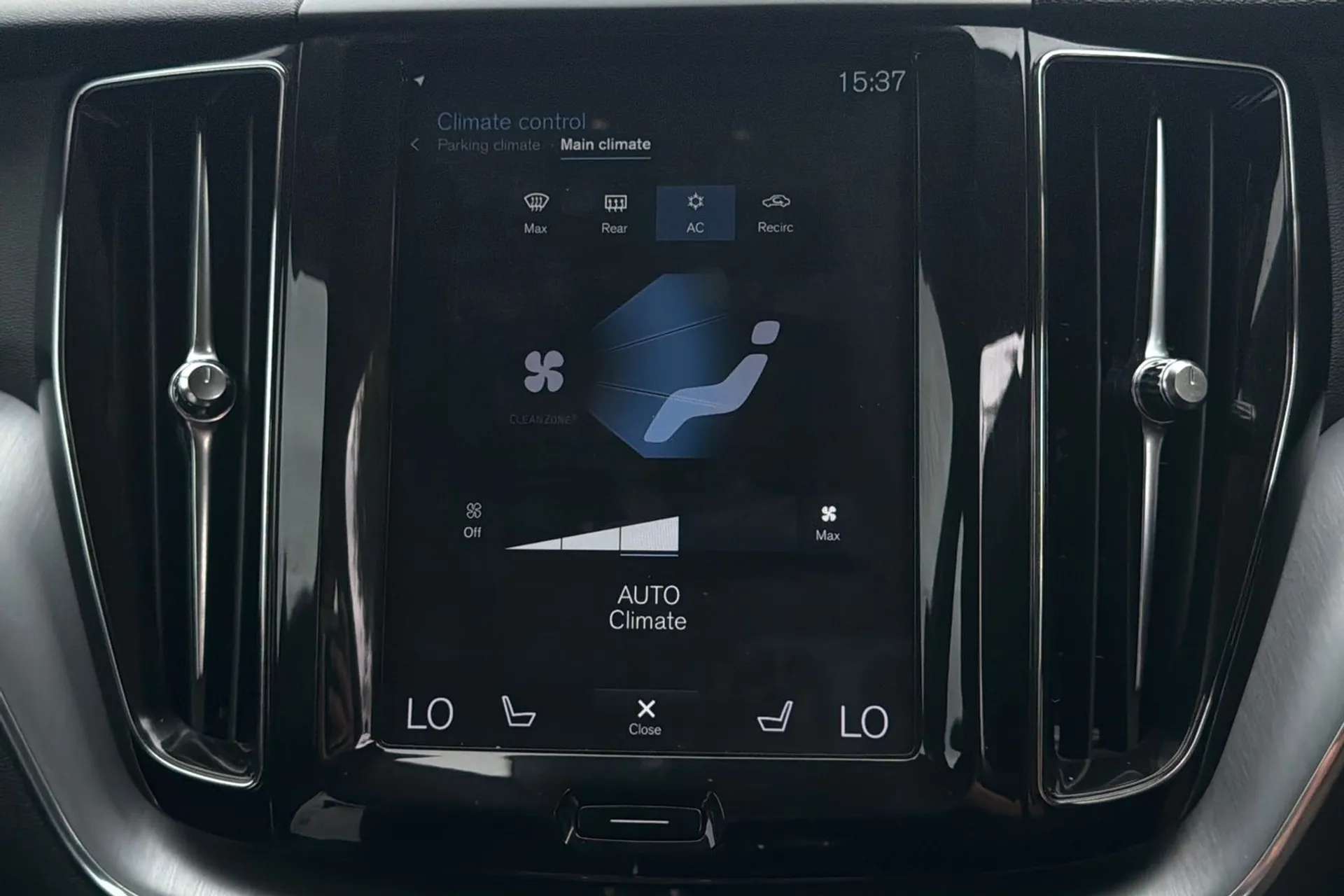 2019 VOLVO XC60 2019 VOLVO XC60