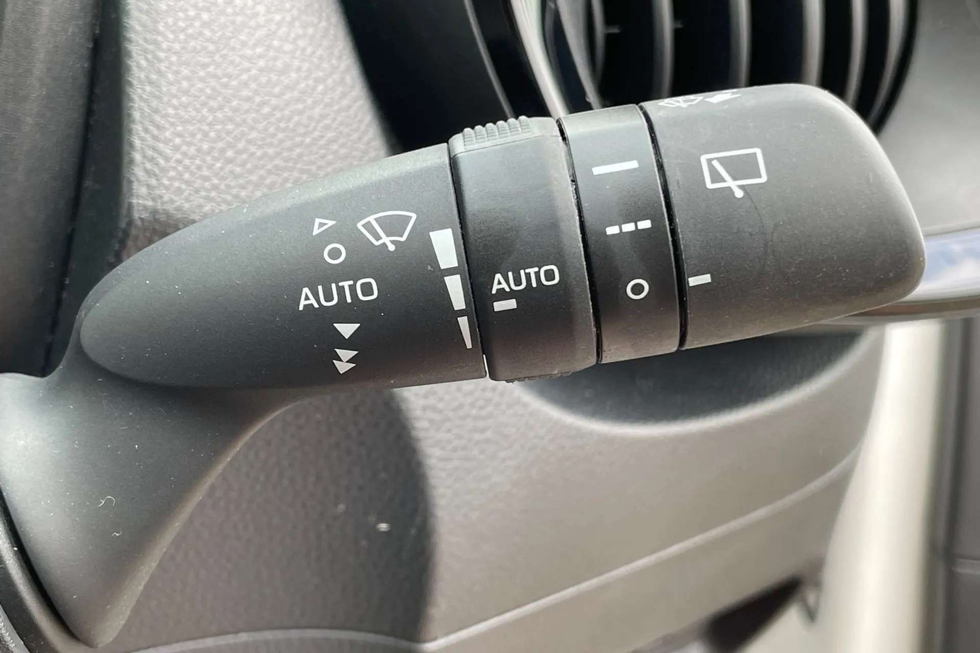 2023 TOYOTA AYGO X 2023 TOYOTA AYGO X
