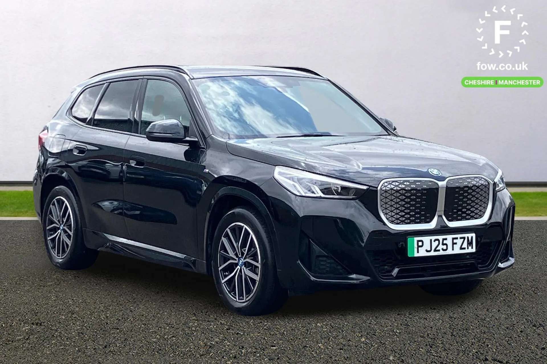 2025 BMW IX1 2025 BMW IX1