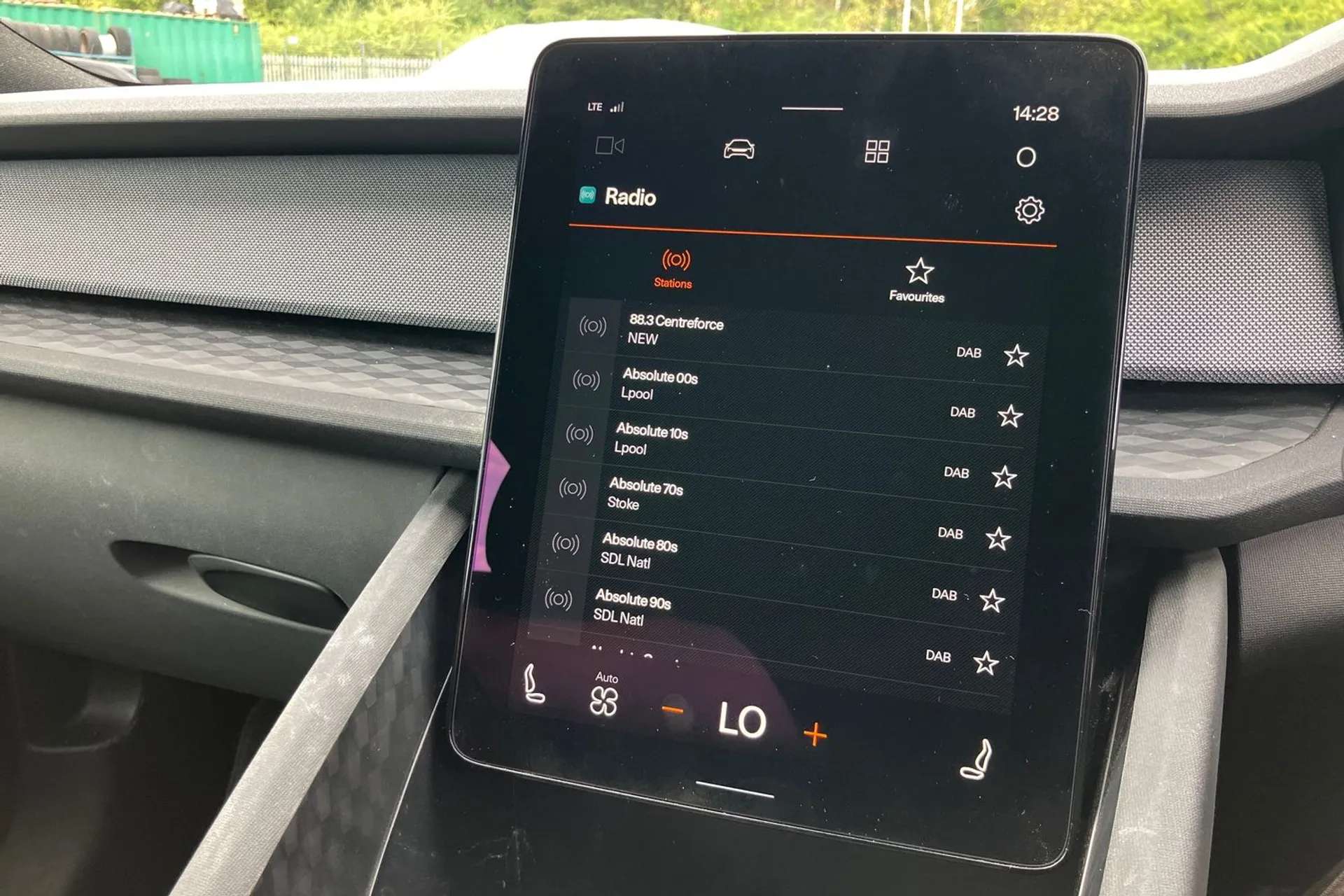 2022 POLESTAR 2 2022 POLESTAR 2