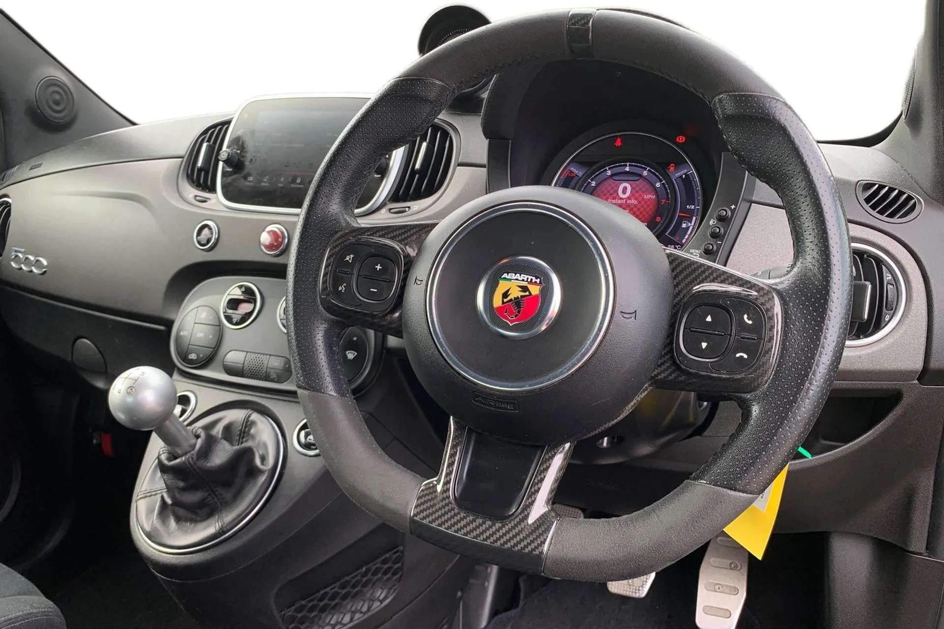 2017 ABARTH 595 2017 ABARTH 595