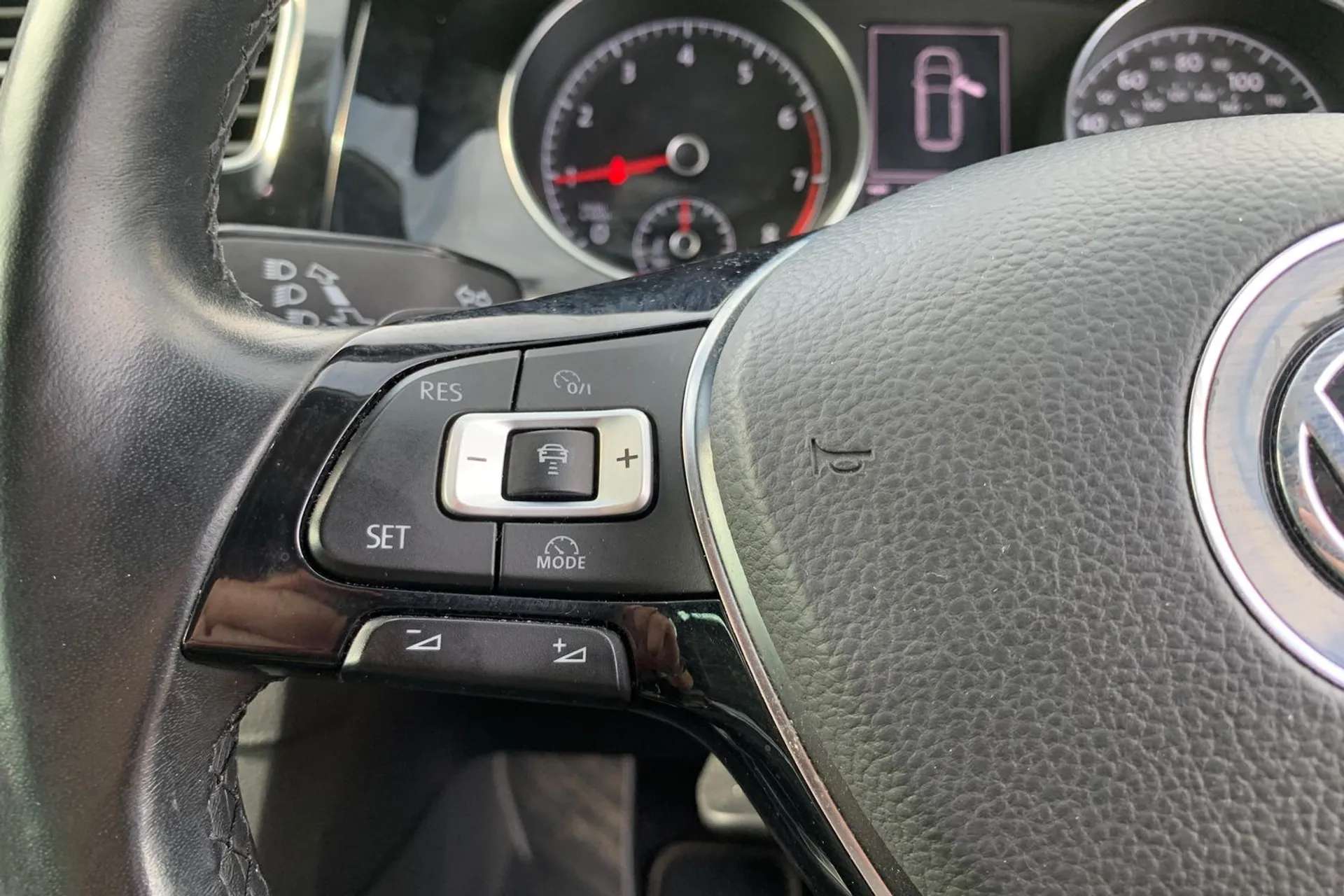 2018 VOLKSWAGEN GOLF 2018 VOLKSWAGEN GOLF