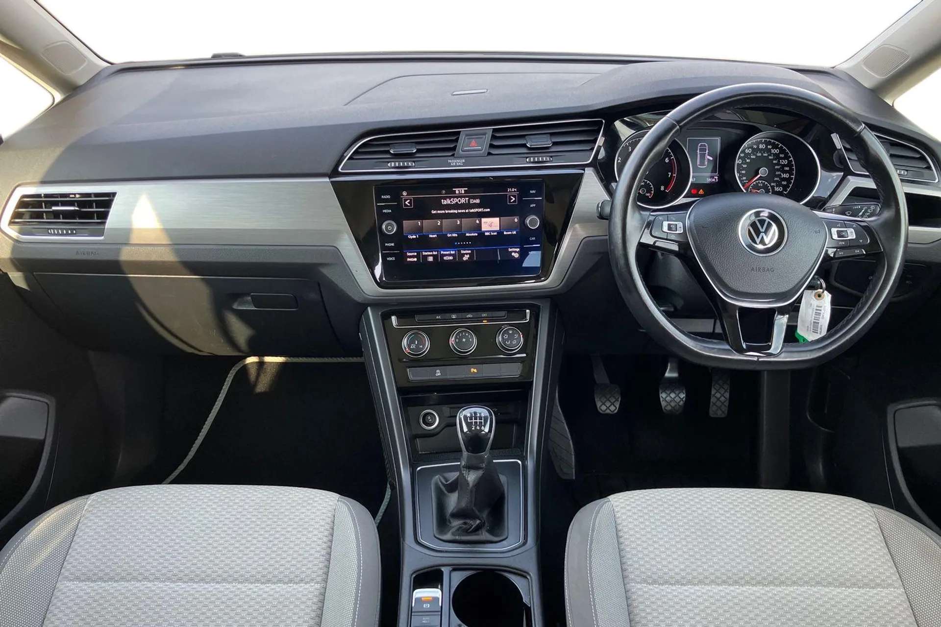 2021 VOLKSWAGEN TOURAN 2021 VOLKSWAGEN TOURAN