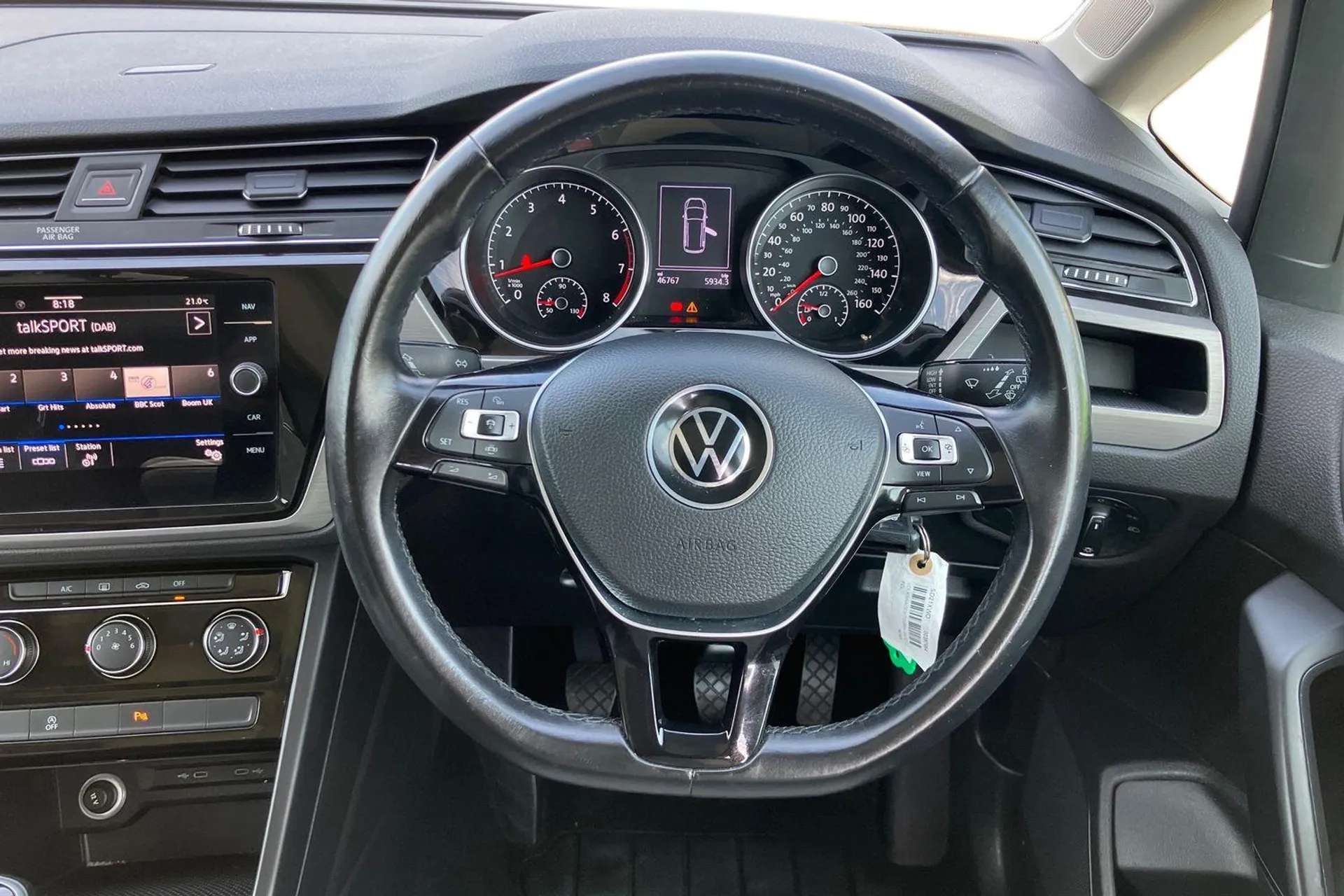2021 VOLKSWAGEN TOURAN 2021 VOLKSWAGEN TOURAN
