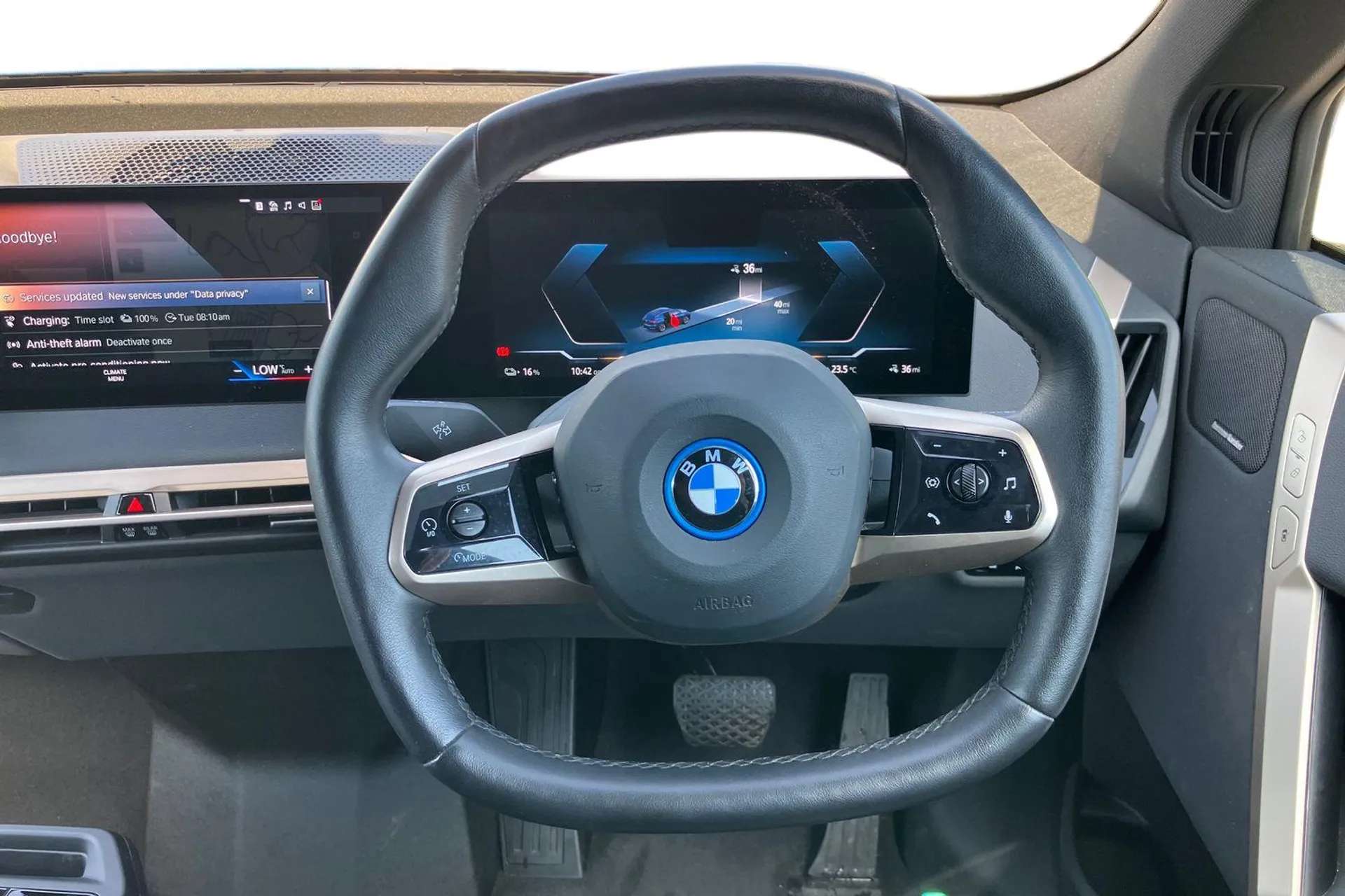 2022 BMW IX 2022 BMW IX