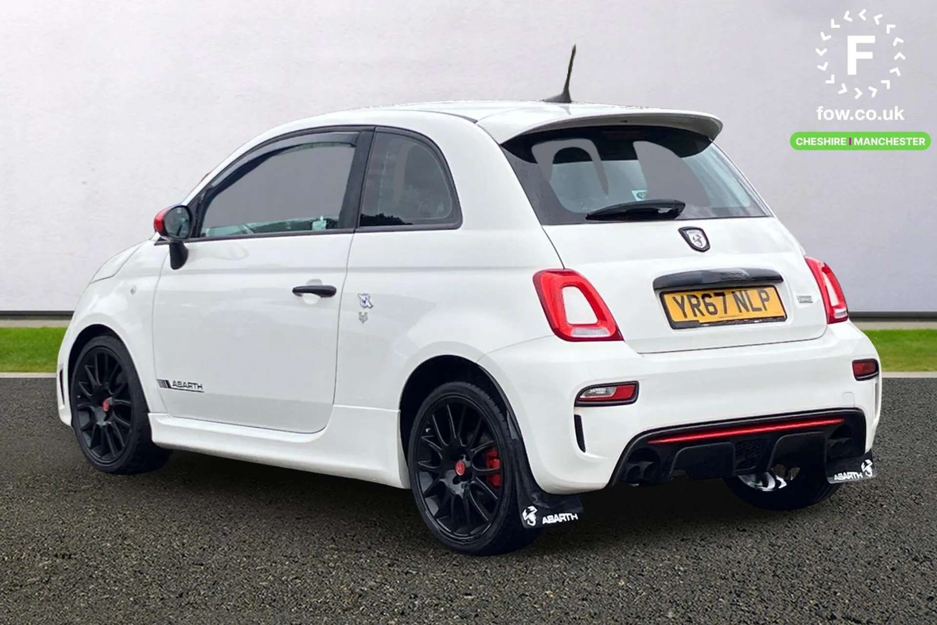 2017 ABARTH 595 2017 ABARTH 595