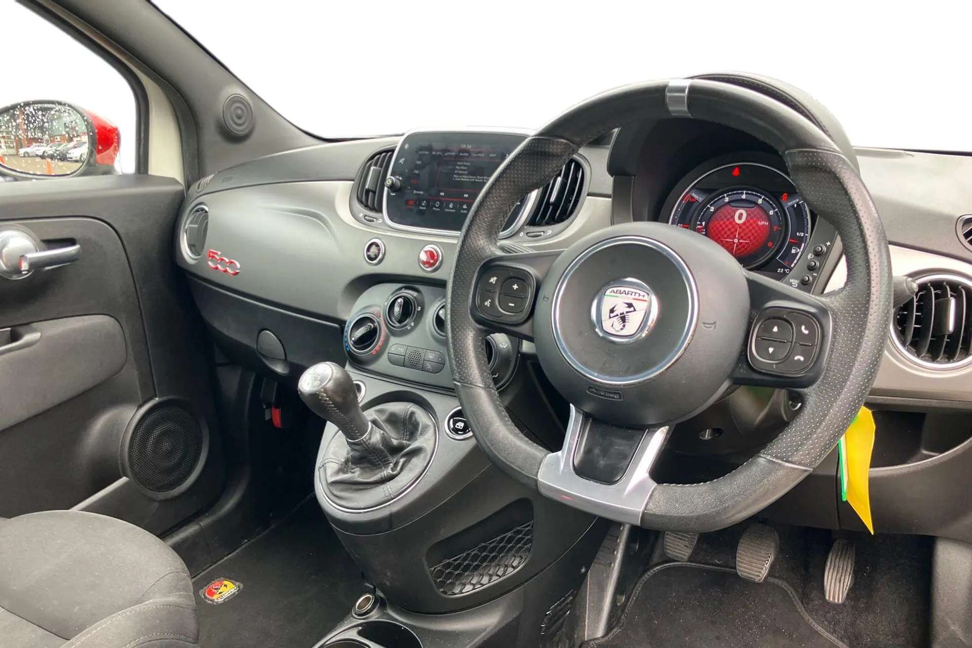 2017 ABARTH 595 2017 ABARTH 595
