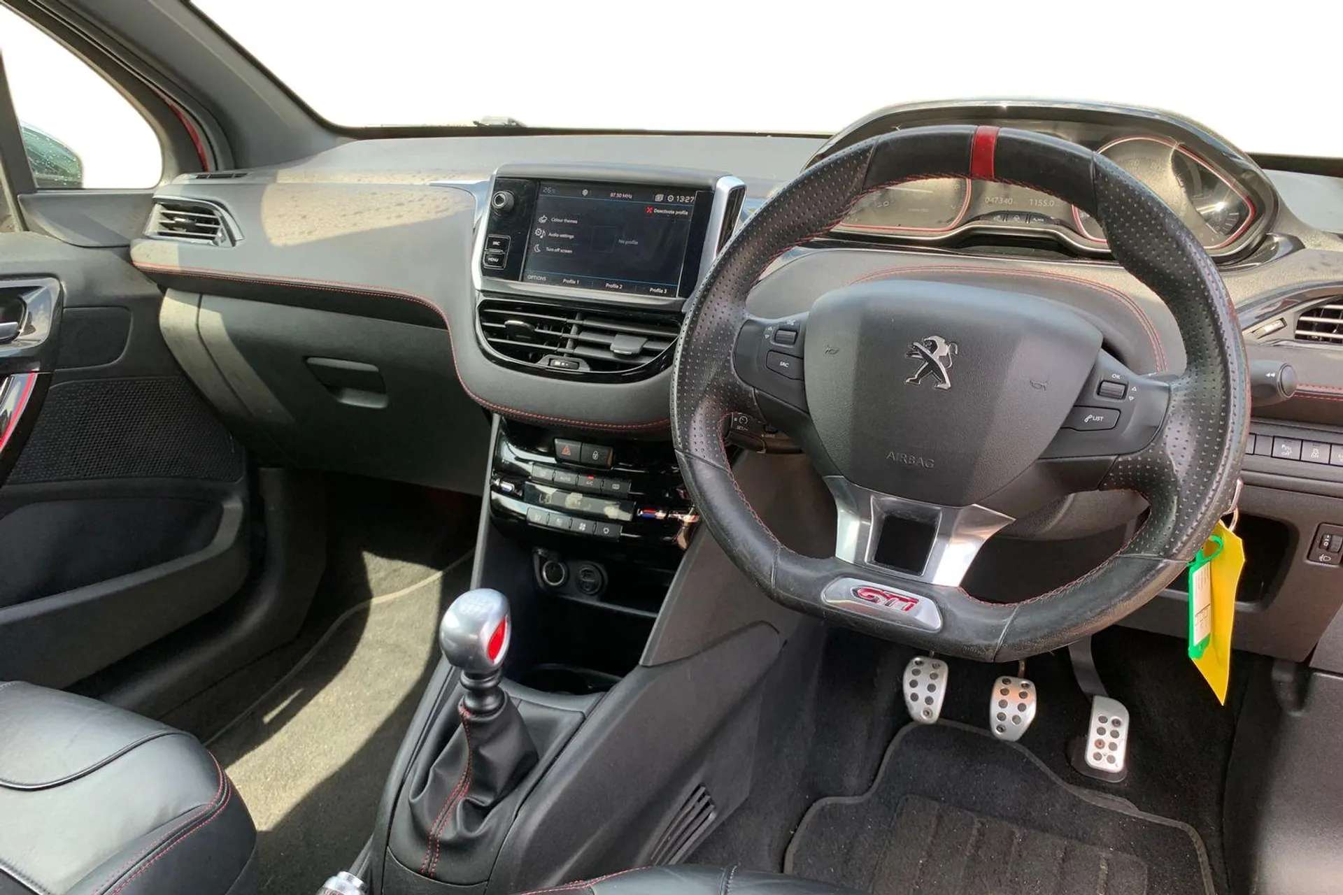2017 PEUGEOT 208 2017 PEUGEOT 208