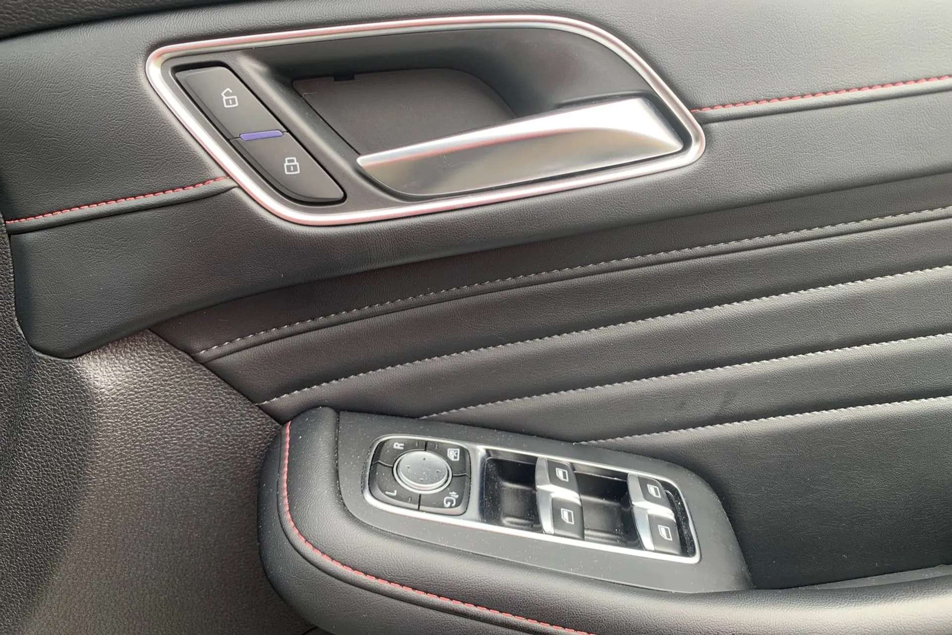 2024 MG MOTOR UK HS 2024 MG MOTOR UK HS