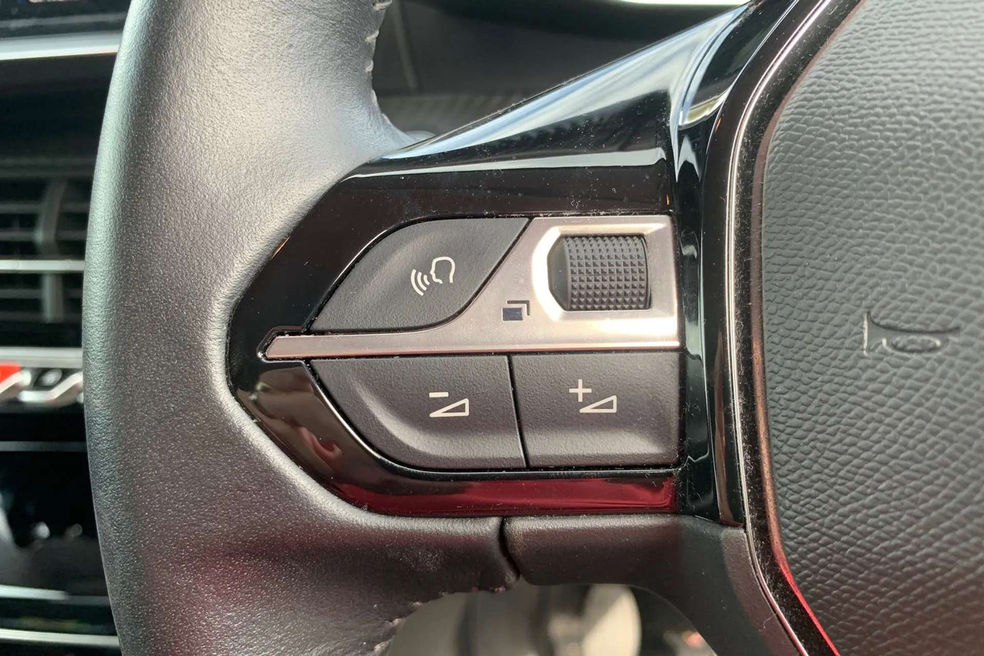 2020 PEUGEOT 208 2020 PEUGEOT 208