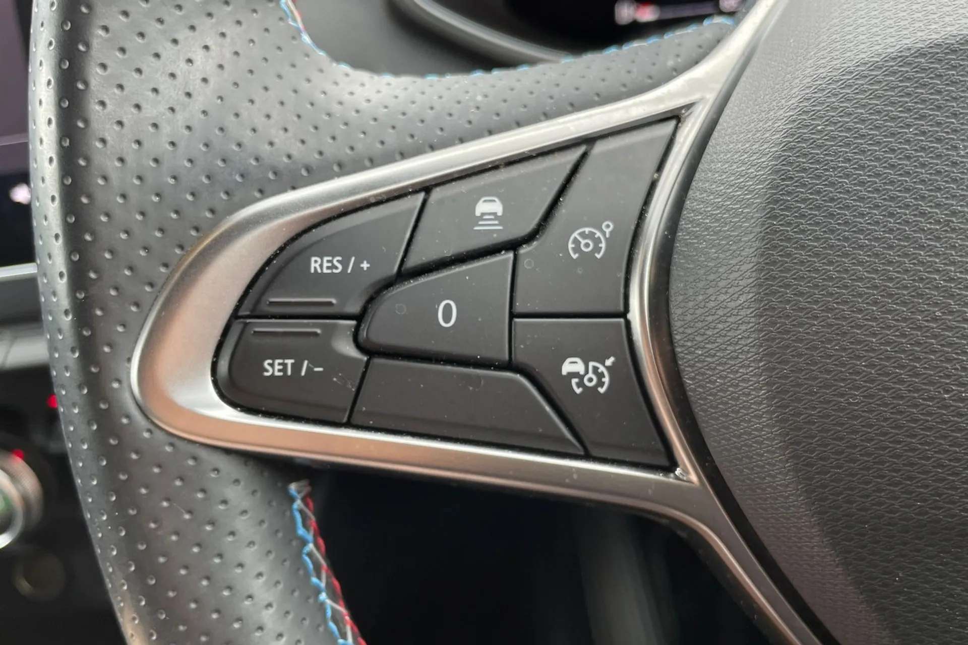 2024 RENAULT CLIO 2024 RENAULT CLIO