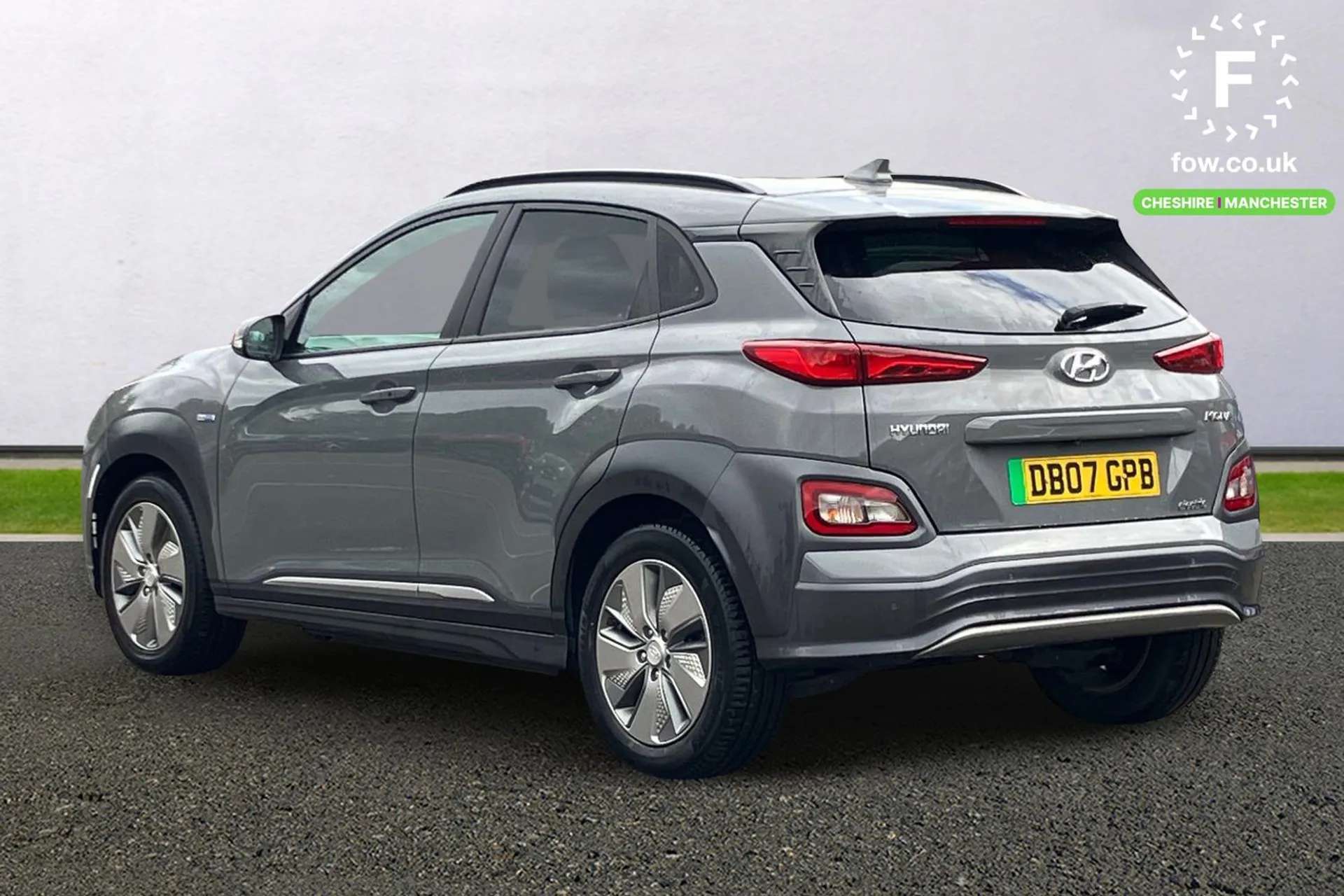A 2020 HYUNDAI KONA 150kW Premium SE 64kWh 5dr Auto [Blind spot monitoring, Automatic climate control with defog system for front windscreen, Parking system with rear cam A 2020 HYUNDAI KONA 150kW Premium SE 64kWh 5dr Auto [Blind spot monitoring, Automatic climate control with defog system for front windscreen, Parking system with rear cam