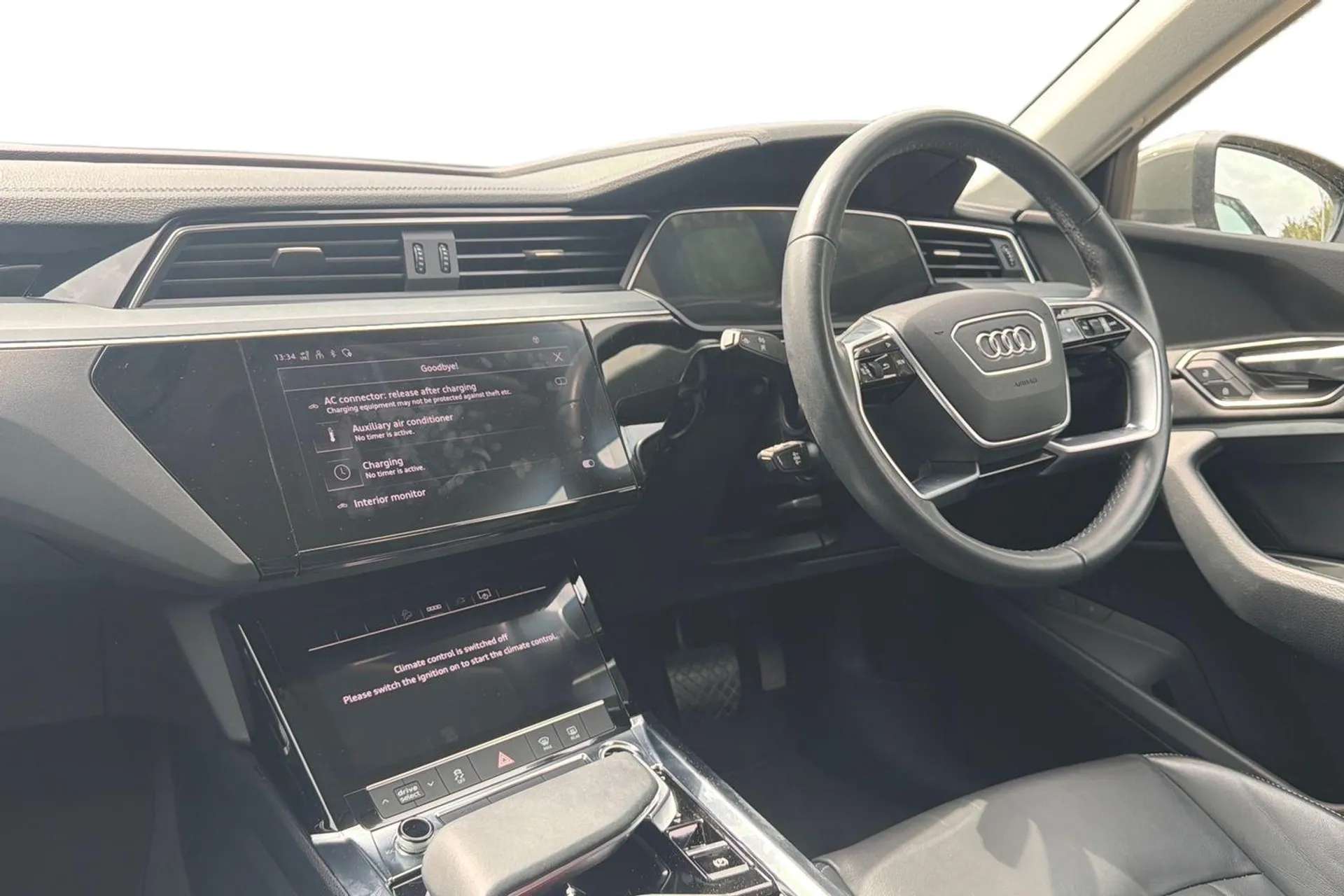 2024 AUDI Q8 2024 AUDI Q8