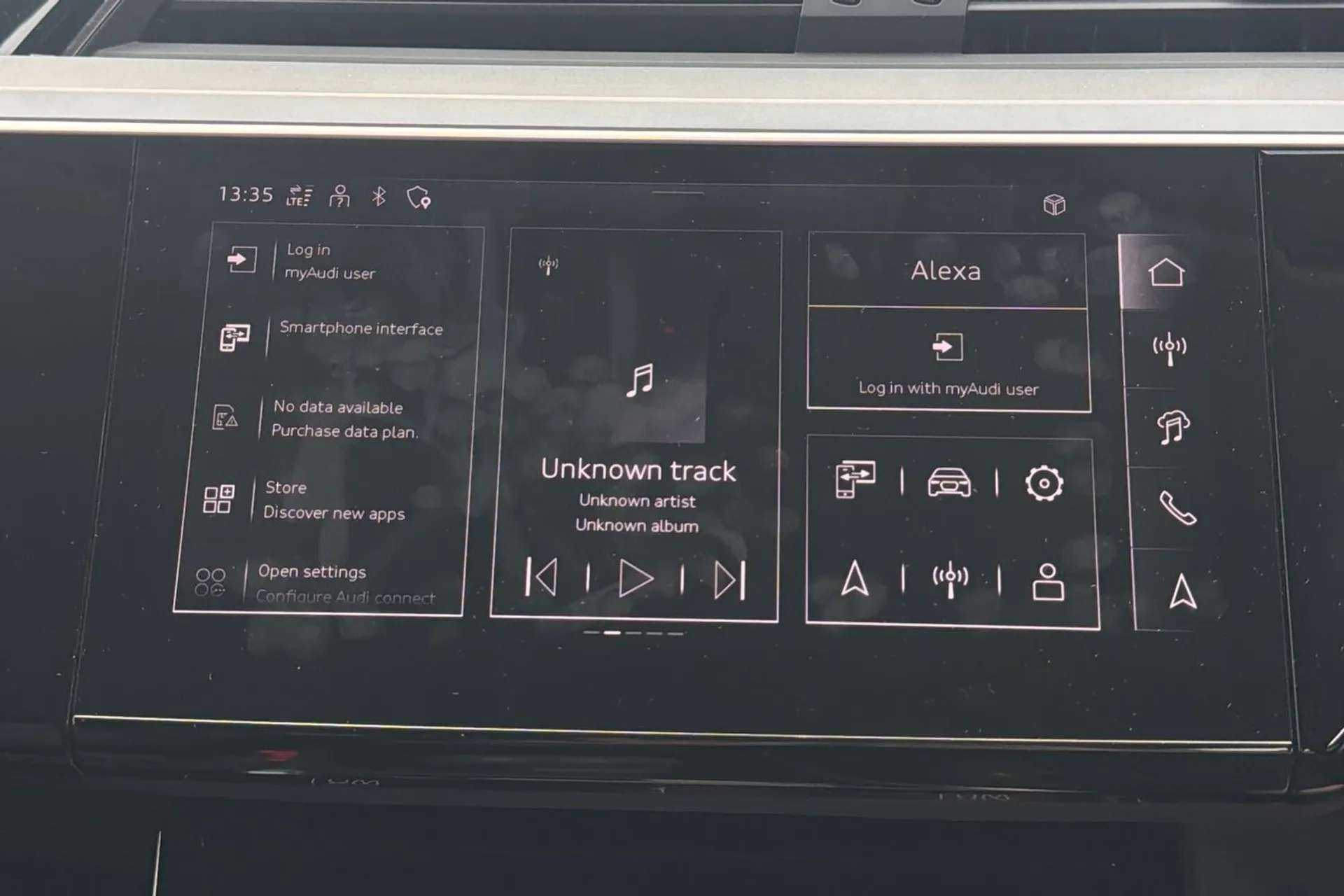 2024 AUDI Q8 2024 AUDI Q8