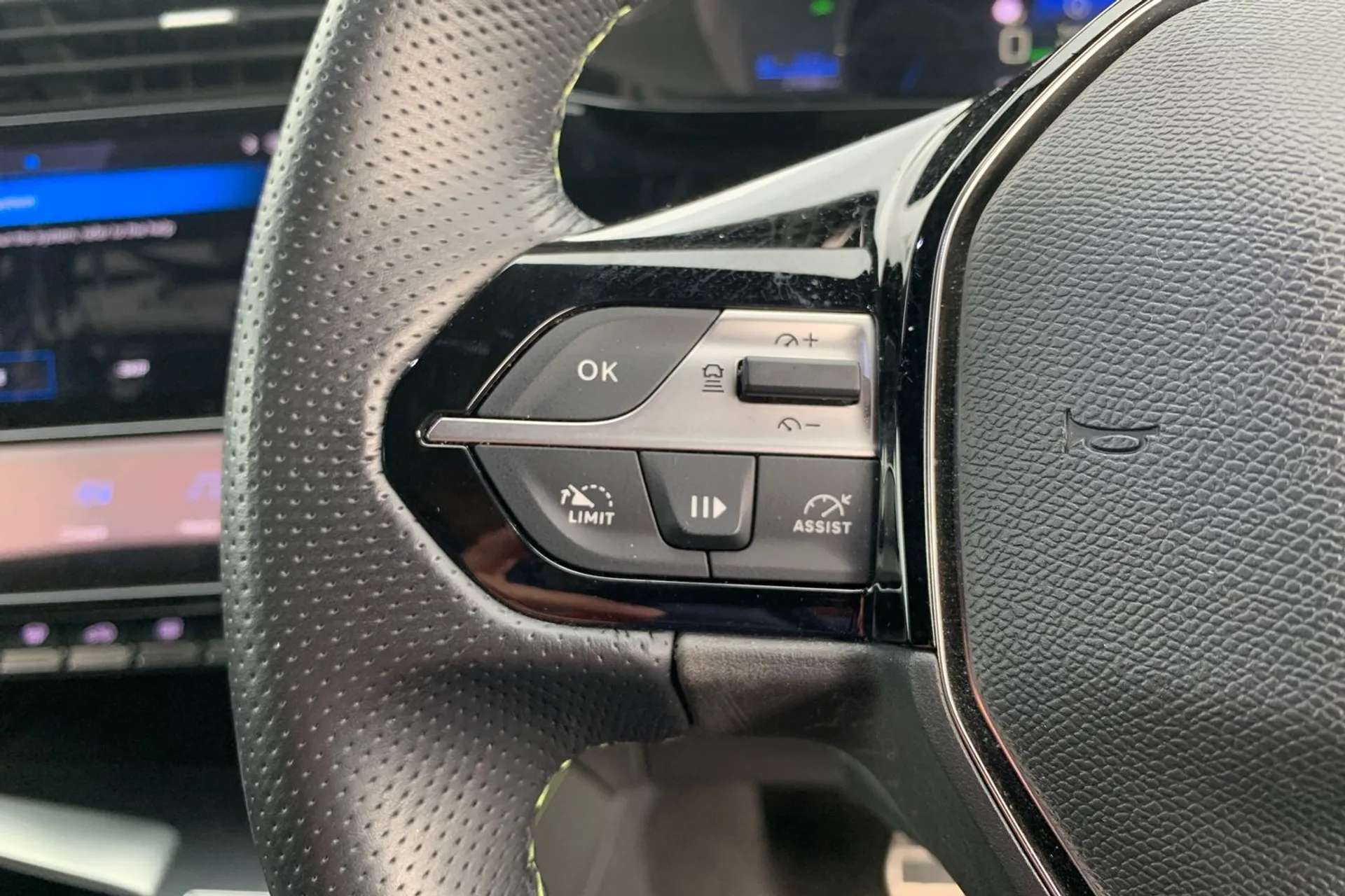 2024 PEUGEOT 308 2024 PEUGEOT 308