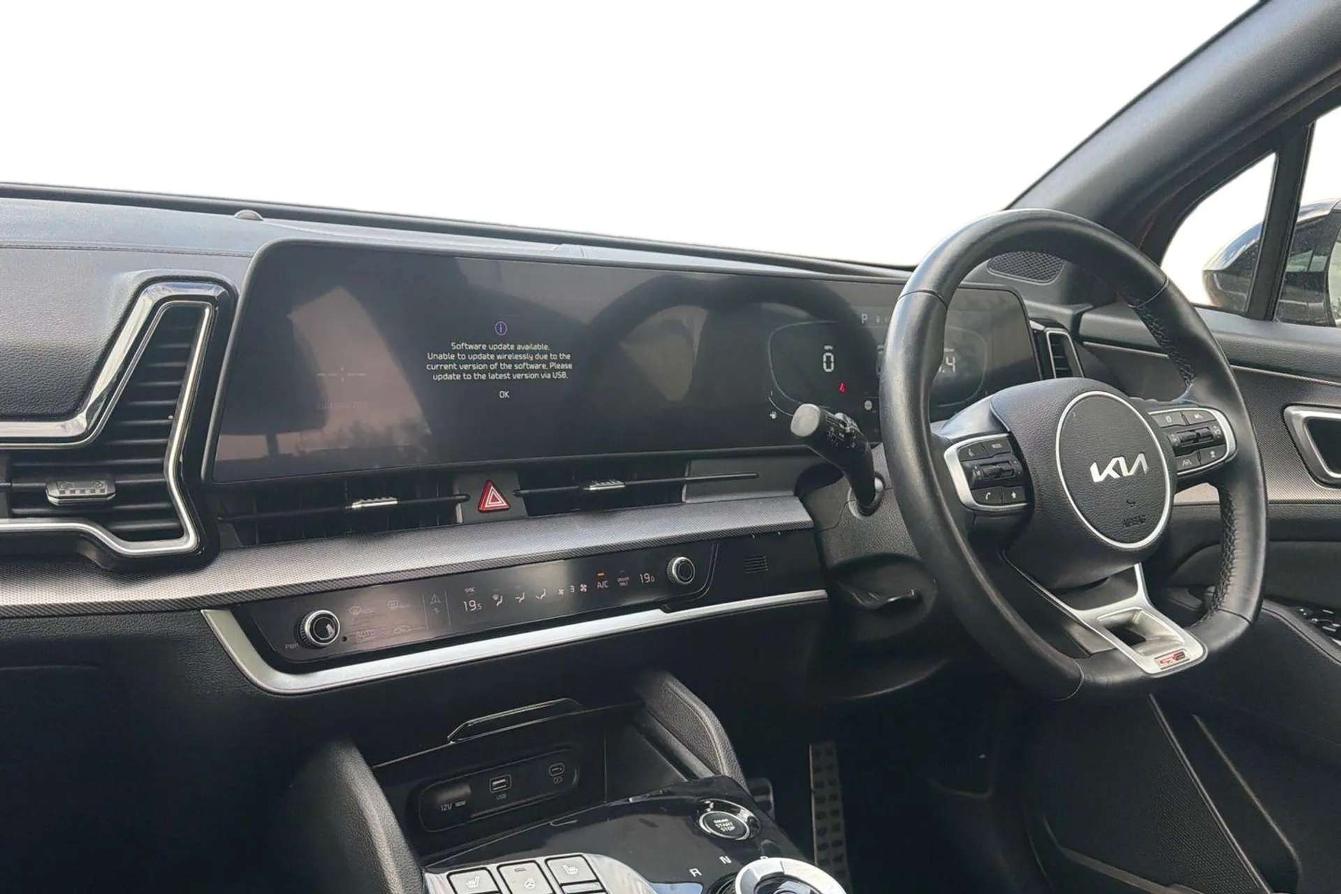 A 2024 KIA SPORTAGE 1.6T GDi HEV GT-Line 5dr Auto [Front and rear parking sensors, Rear View Monitor, Intelligent Stop and Go, LED Headlights, Privacy Glass, 18" GT-Line A 2024 KIA SPORTAGE 1.6T GDi HEV GT-Line 5dr Auto [Front and rear parking sensors, Rear View Monitor, Intelligent Stop and Go, LED Headlights, Privacy Glass, 18" GT-Line