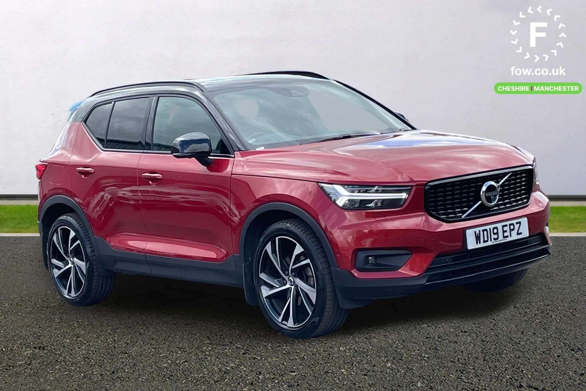 2019 VOLVO XC40 2019 VOLVO XC40