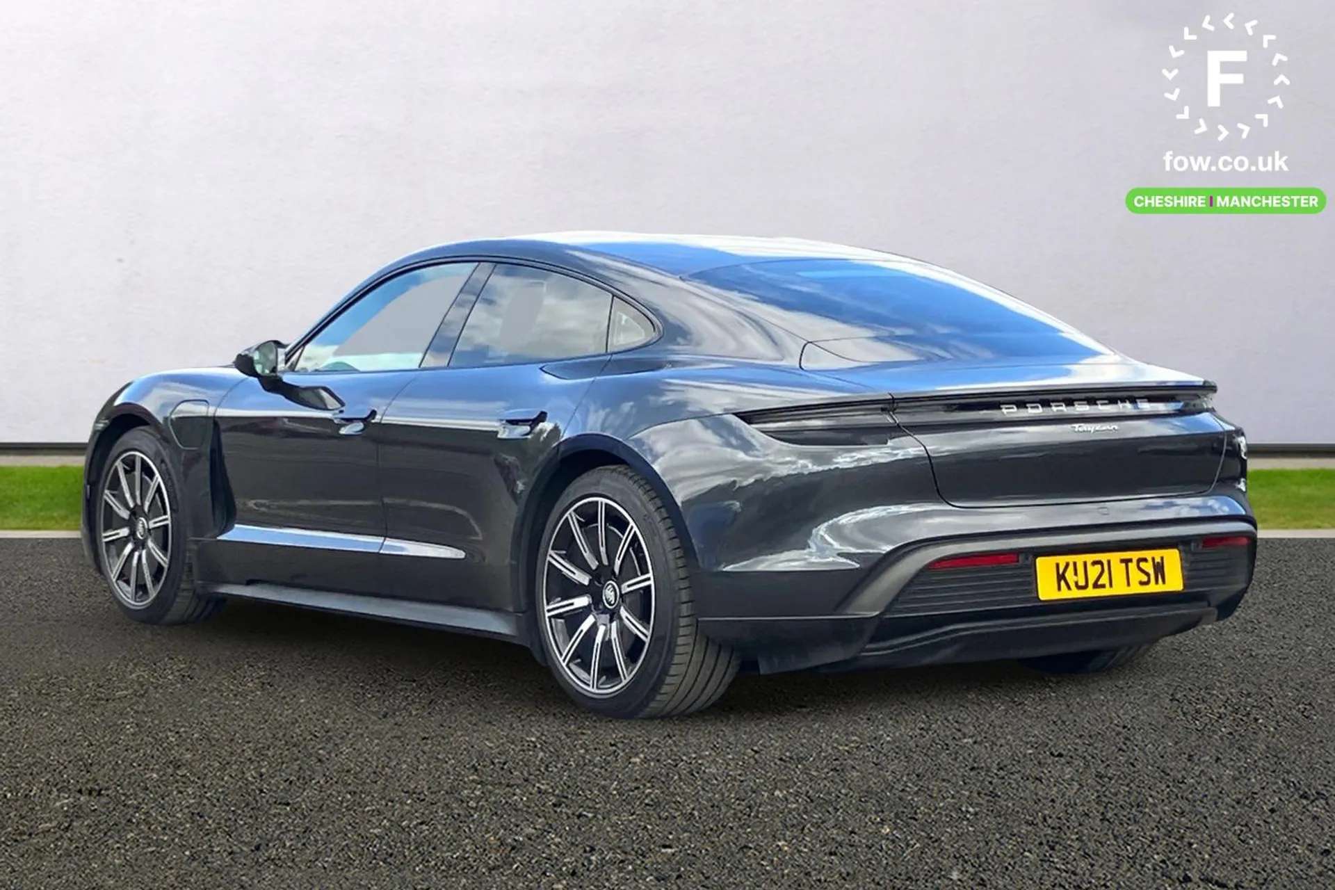 2021 PORSCHE TAYCAN 2021 PORSCHE TAYCAN