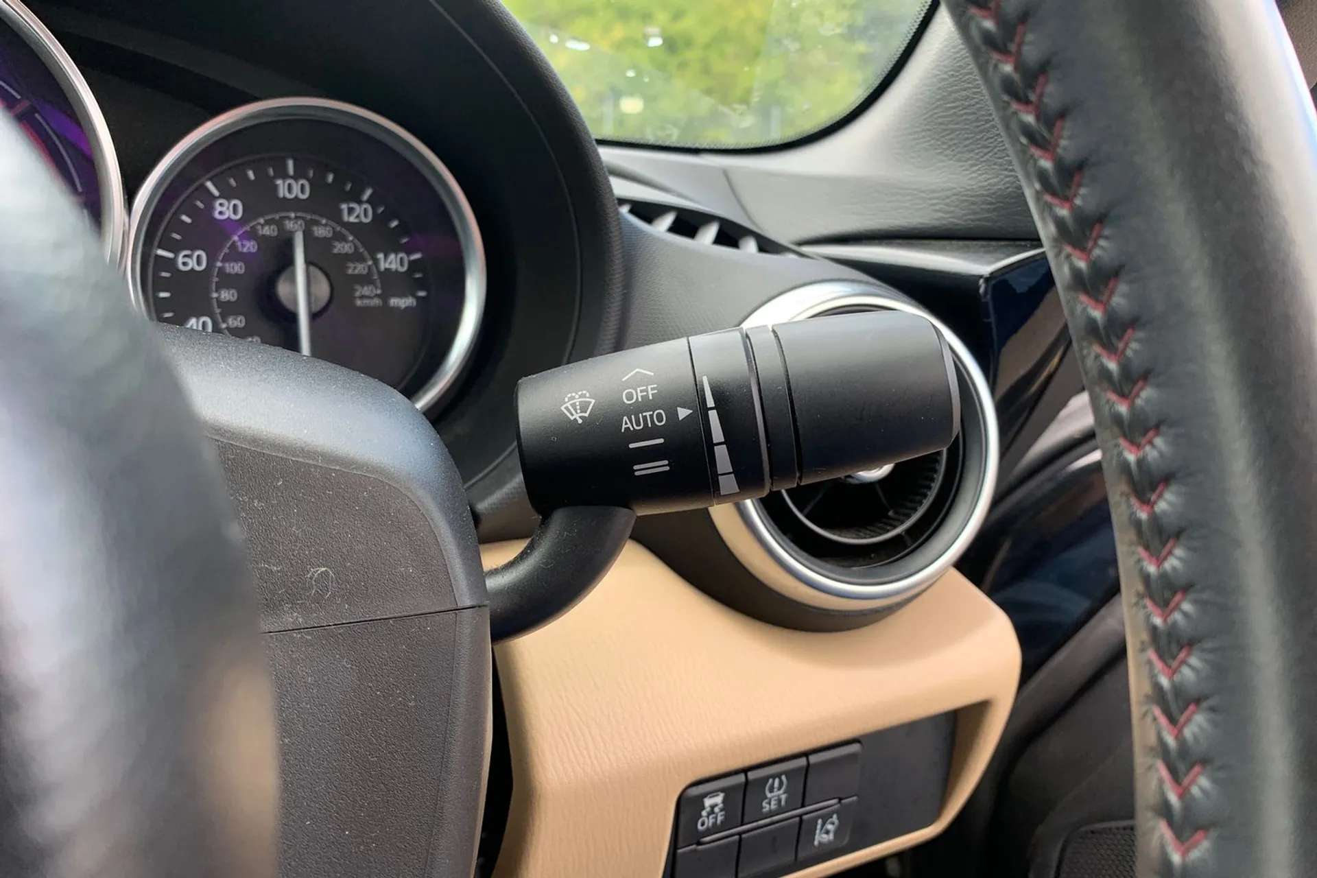 2016 MAZDA MX-5 2016 MAZDA MX-5