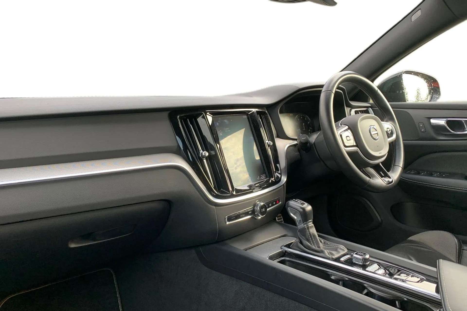 2019 VOLVO V60 2019 VOLVO V60
