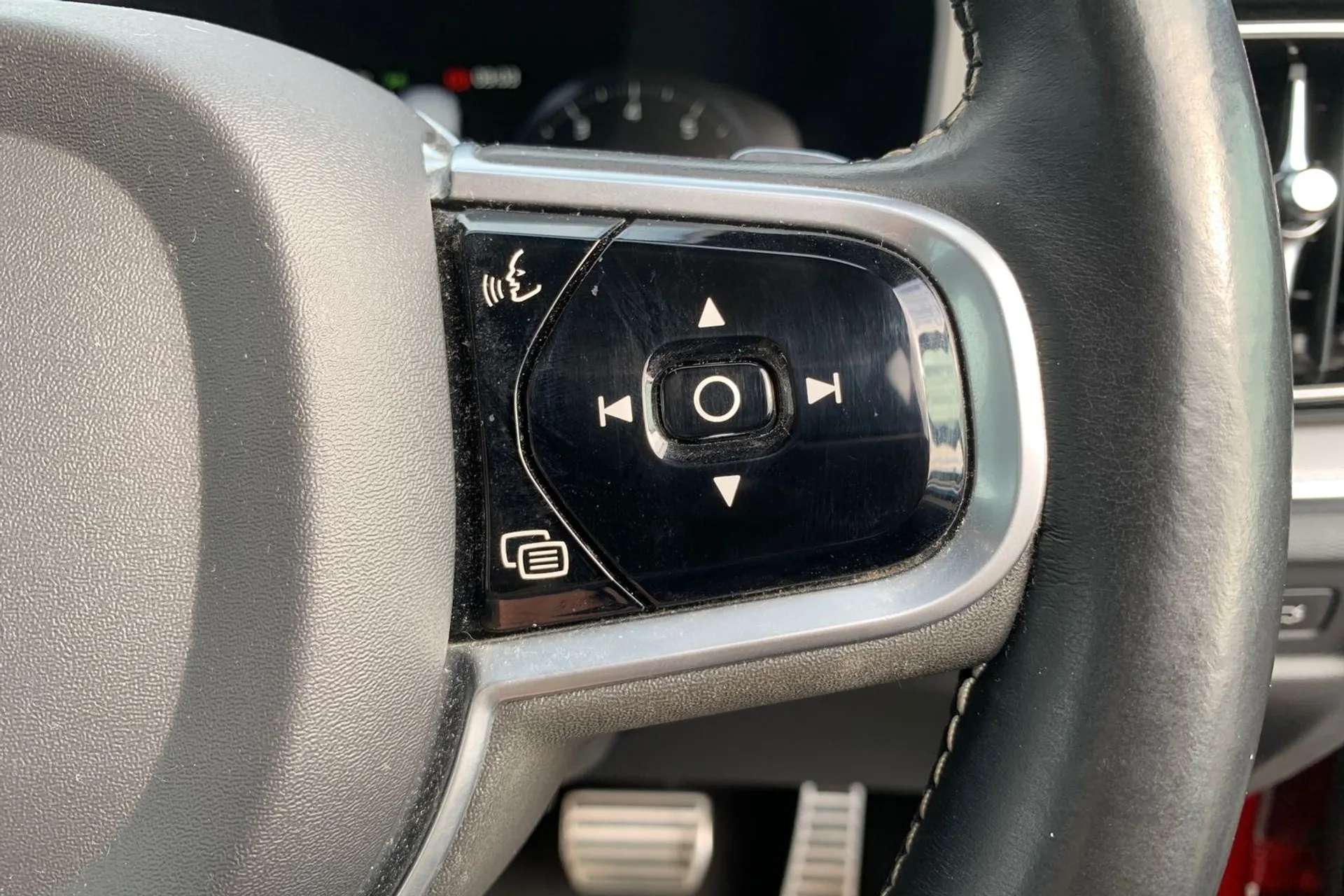 2019 VOLVO V60 2019 VOLVO V60