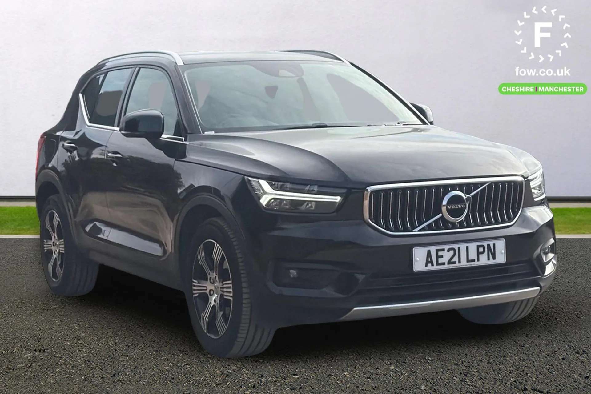 2021 VOLVO XC40 2021 VOLVO XC40
