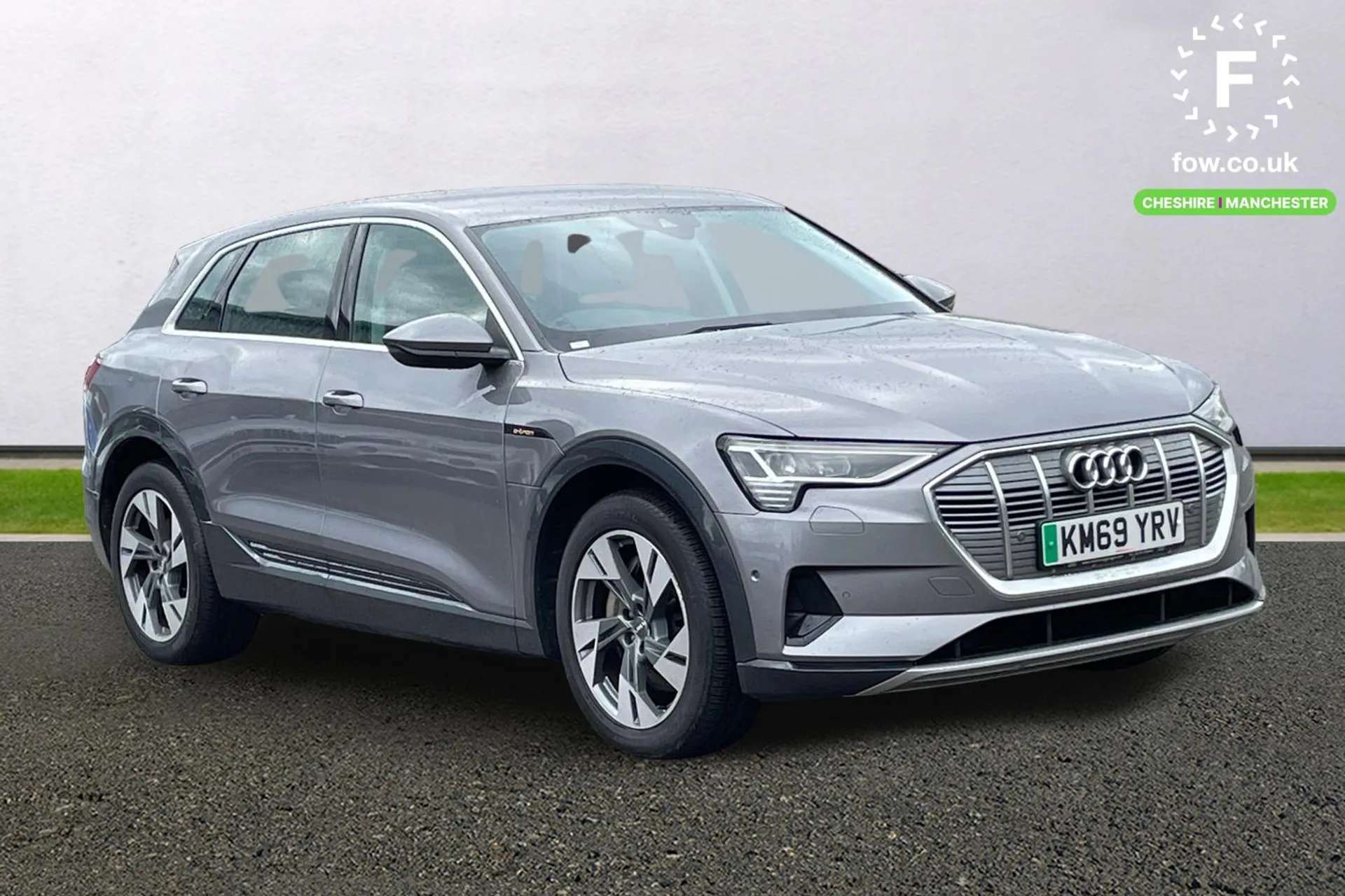 A 2020 AUDI E-TRON 300kW 55 Quattro 95kWh 5dr Auto [ 3 Audi services , Power operated tailgate , Audi virtual cockpit , Gloss styling pack , Audi phone box with wireless A 2020 AUDI E-TRON 300kW 55 Quattro 95kWh 5dr Auto [ 3 Audi services , Power operated tailgate , Audi virtual cockpit , Gloss styling pack , Audi phone box with wireless