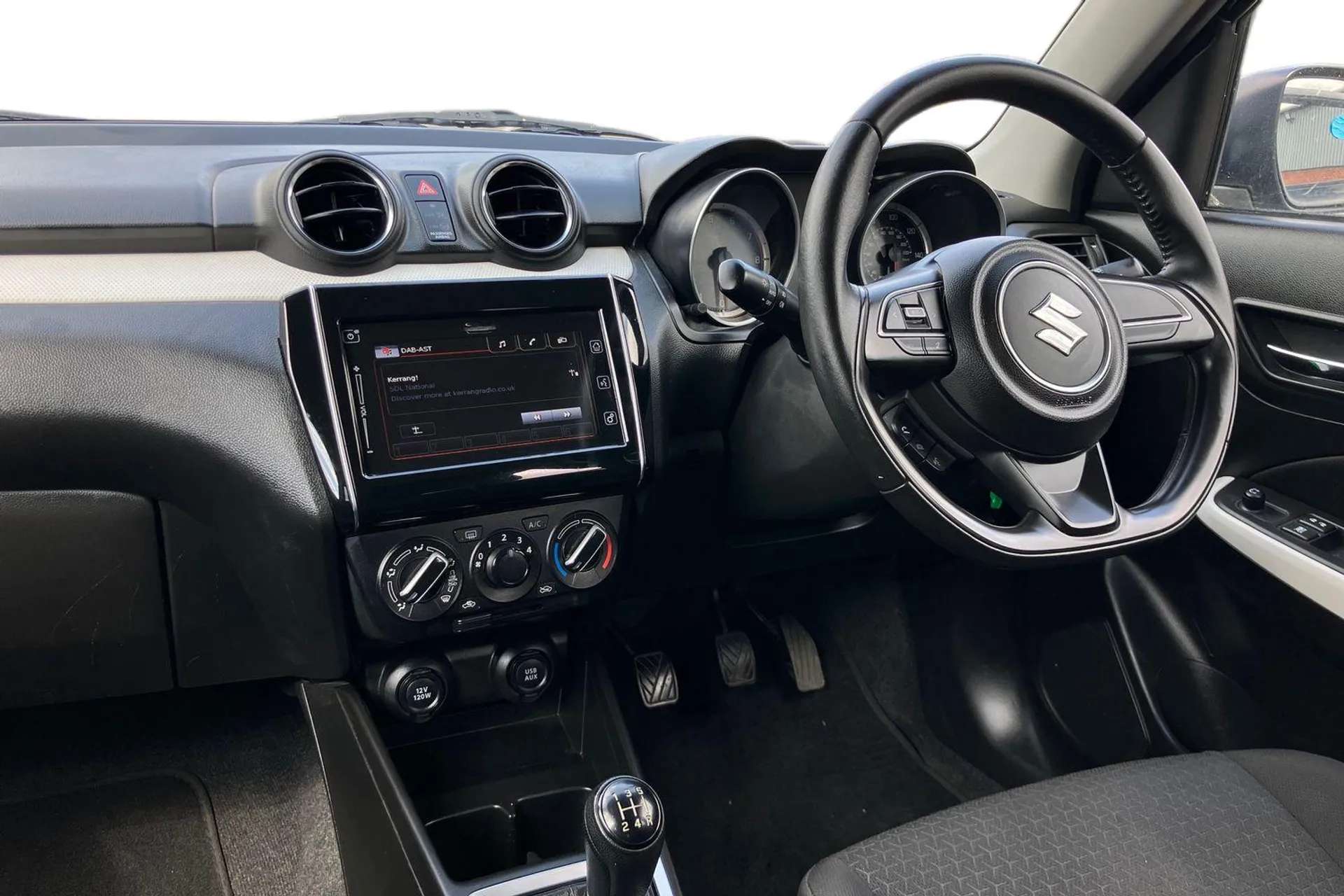 2018 SUZUKI SWIFT 2018 SUZUKI SWIFT