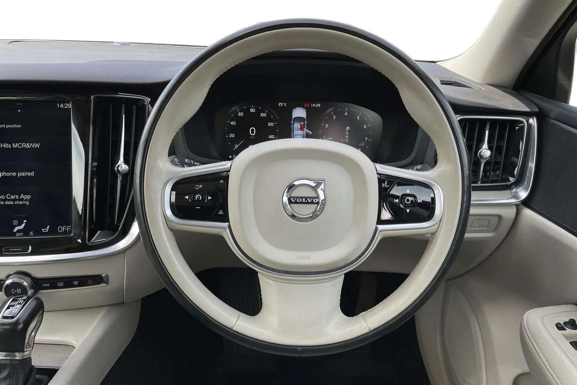 2019 VOLVO V60 2019 VOLVO V60