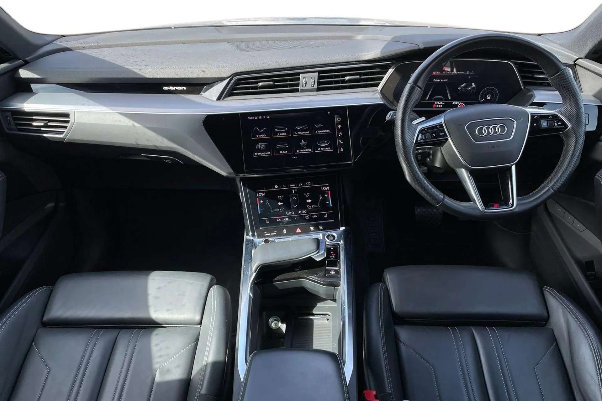 2022 AUDI E-TRON 2022 AUDI E-TRON