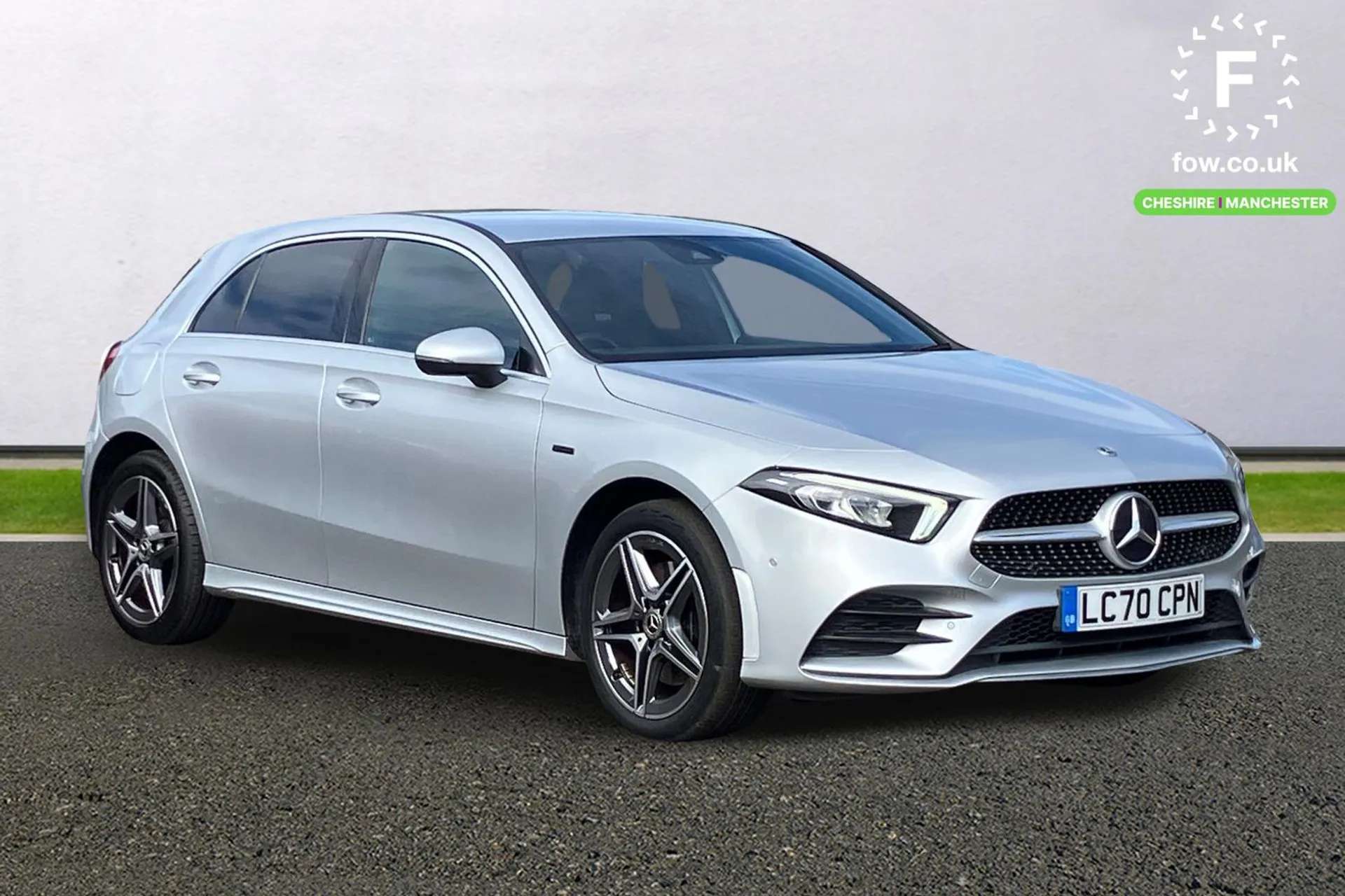 A 2020 MERCEDES-BENZ A CLASS A250e AMG Line Executive 5dr Auto [Active park assist with parktronic system, AMG bodystyling - Front apron with splitter in chrome, Two zone thermotr A 2020 MERCEDES-BENZ A CLASS A250e AMG Line Executive 5dr Auto [Active park assist with parktronic system, AMG bodystyling - Front apron with splitter in chrome, Two zone thermotr