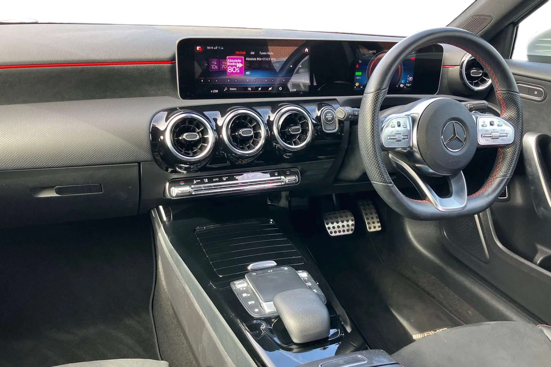 A 2020 MERCEDES-BENZ A CLASS A250e AMG Line Executive 5dr Auto [Active park assist with parktronic system, AMG bodystyling - Front apron with splitter in chrome, Two zone thermotr A 2020 MERCEDES-BENZ A CLASS A250e AMG Line Executive 5dr Auto [Active park assist with parktronic system, AMG bodystyling - Front apron with splitter in chrome, Two zone thermotr