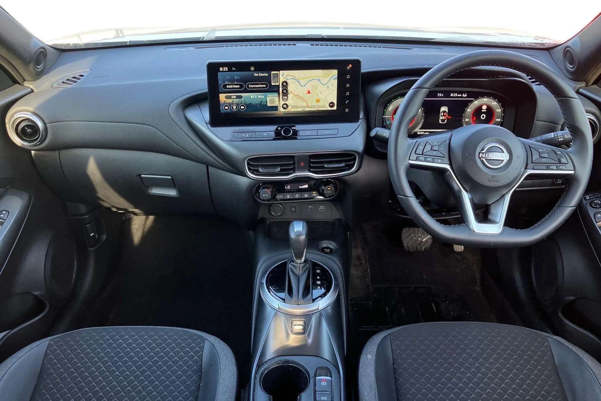 A 2024 NISSAN JUKE 1.6 Hybrid N-Connecta 5dr Auto [Lane departure warning system,Nissan connect nav with TomTom traffic, A 2024 NISSAN JUKE 1.6 Hybrid N-Connecta 5dr Auto [Lane departure warning system,Nissan connect nav with TomTom traffic,