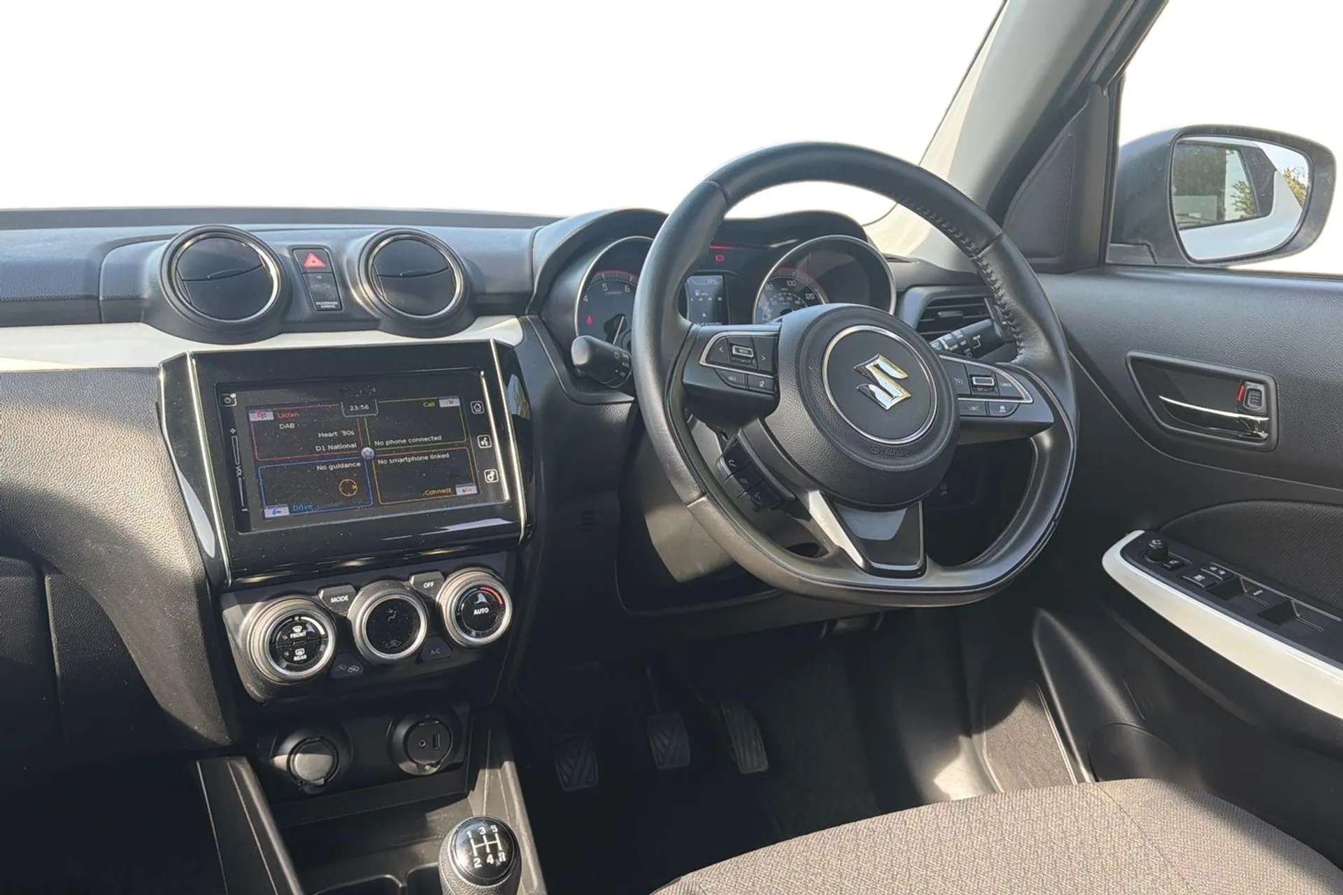 2019 SUZUKI SWIFT 2019 SUZUKI SWIFT