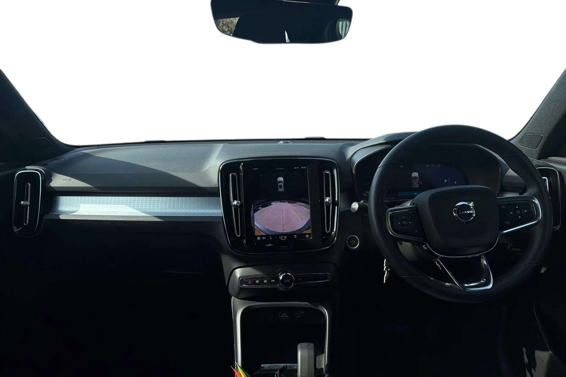 2022 VOLVO XC40 2022 VOLVO XC40