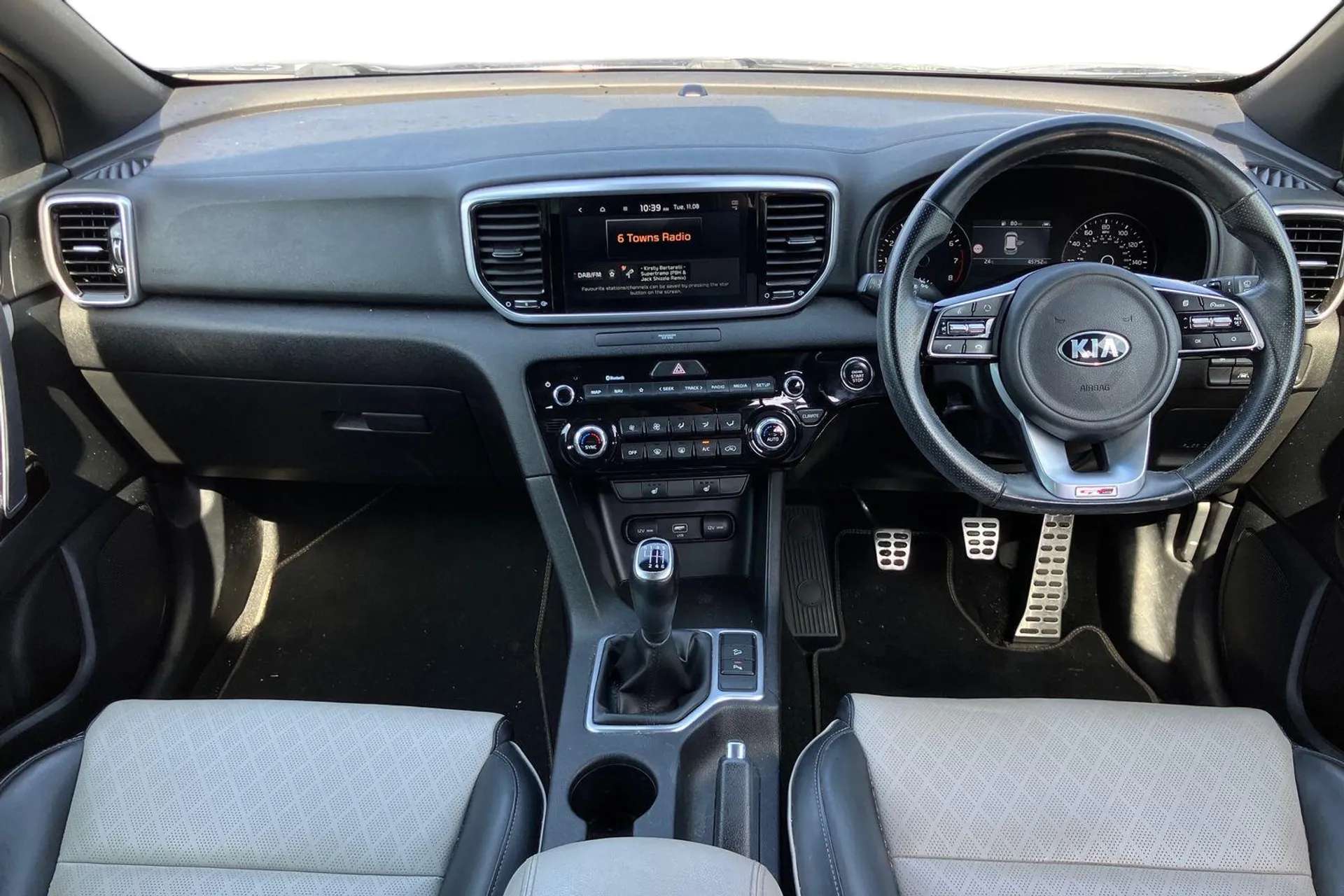 2021 KIA SPORTAGE 2021 KIA SPORTAGE