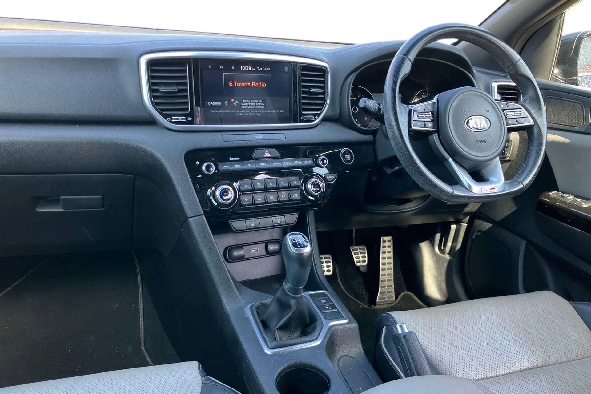 2021 KIA SPORTAGE 2021 KIA SPORTAGE