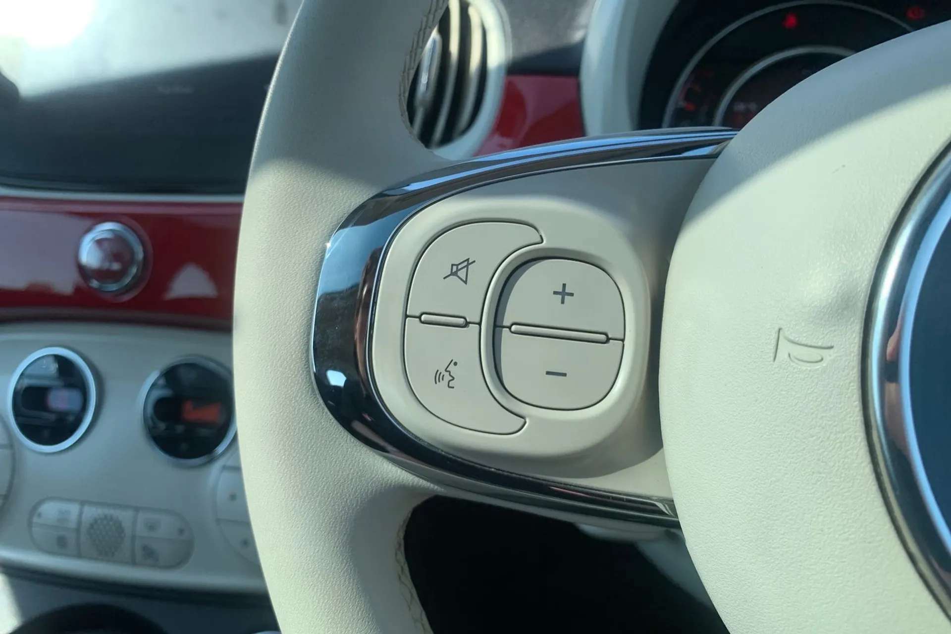 2025 FIAT 500 2025 FIAT 500