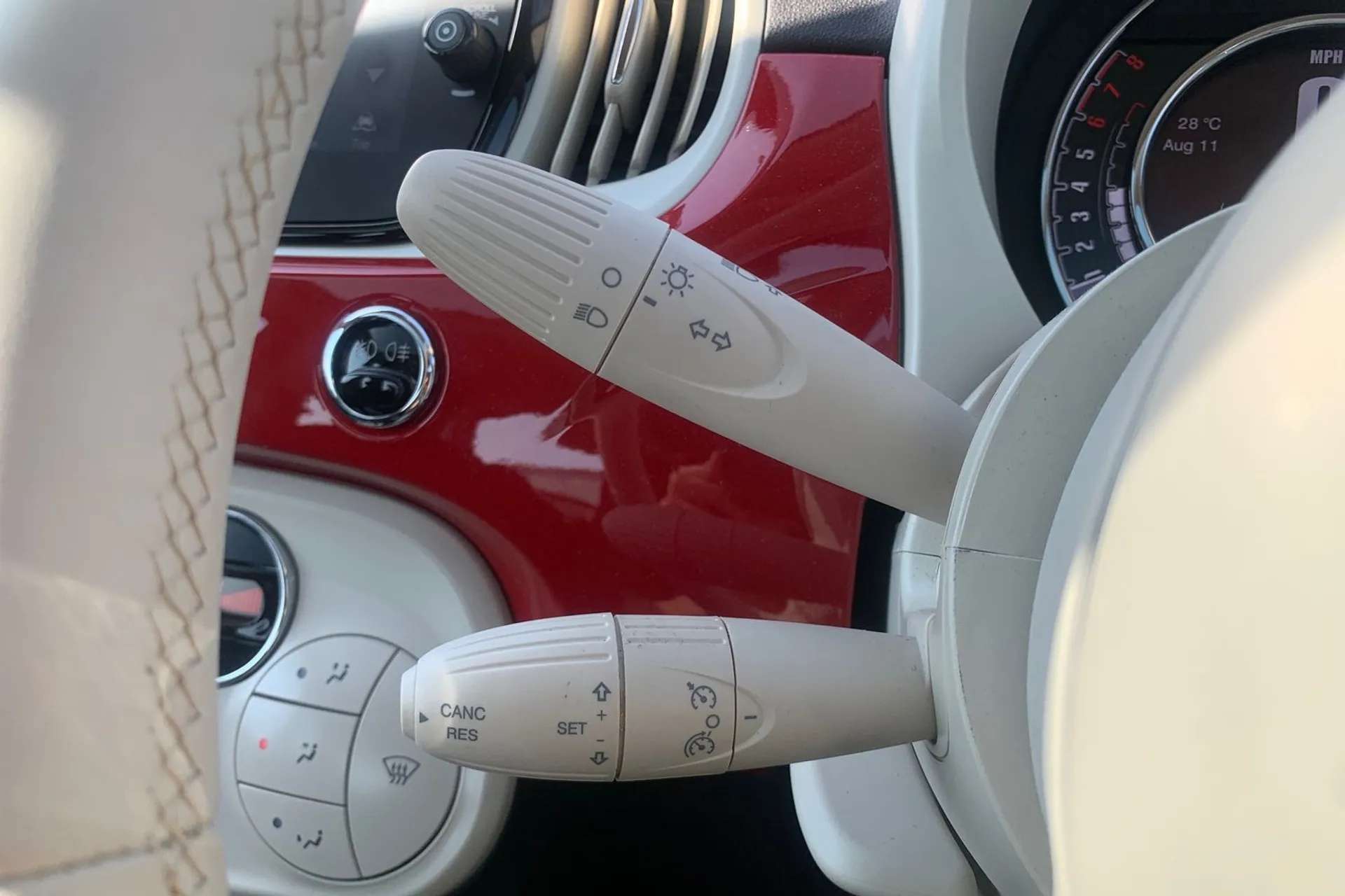 2025 FIAT 500 2025 FIAT 500