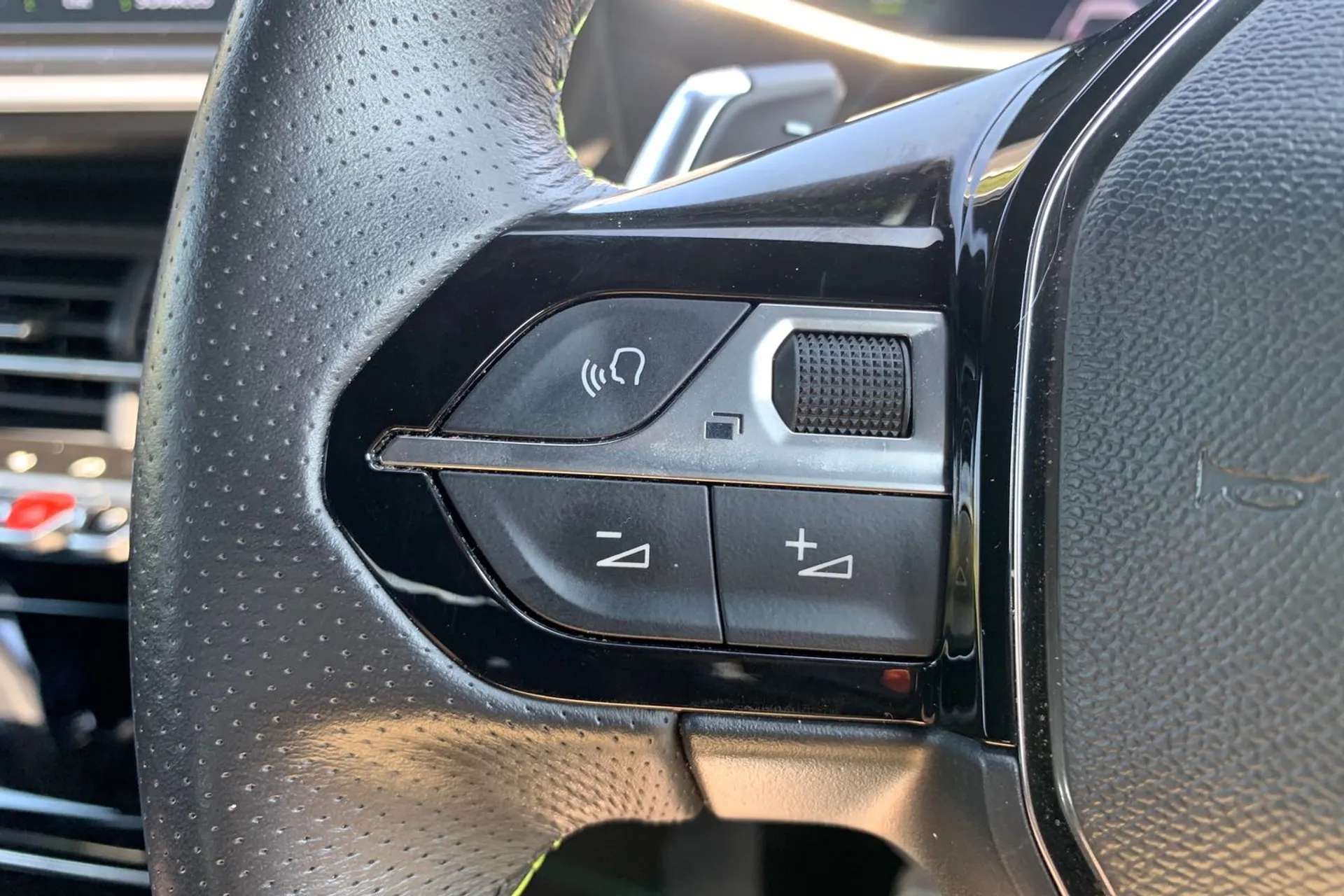 2023 PEUGEOT 208 2023 PEUGEOT 208