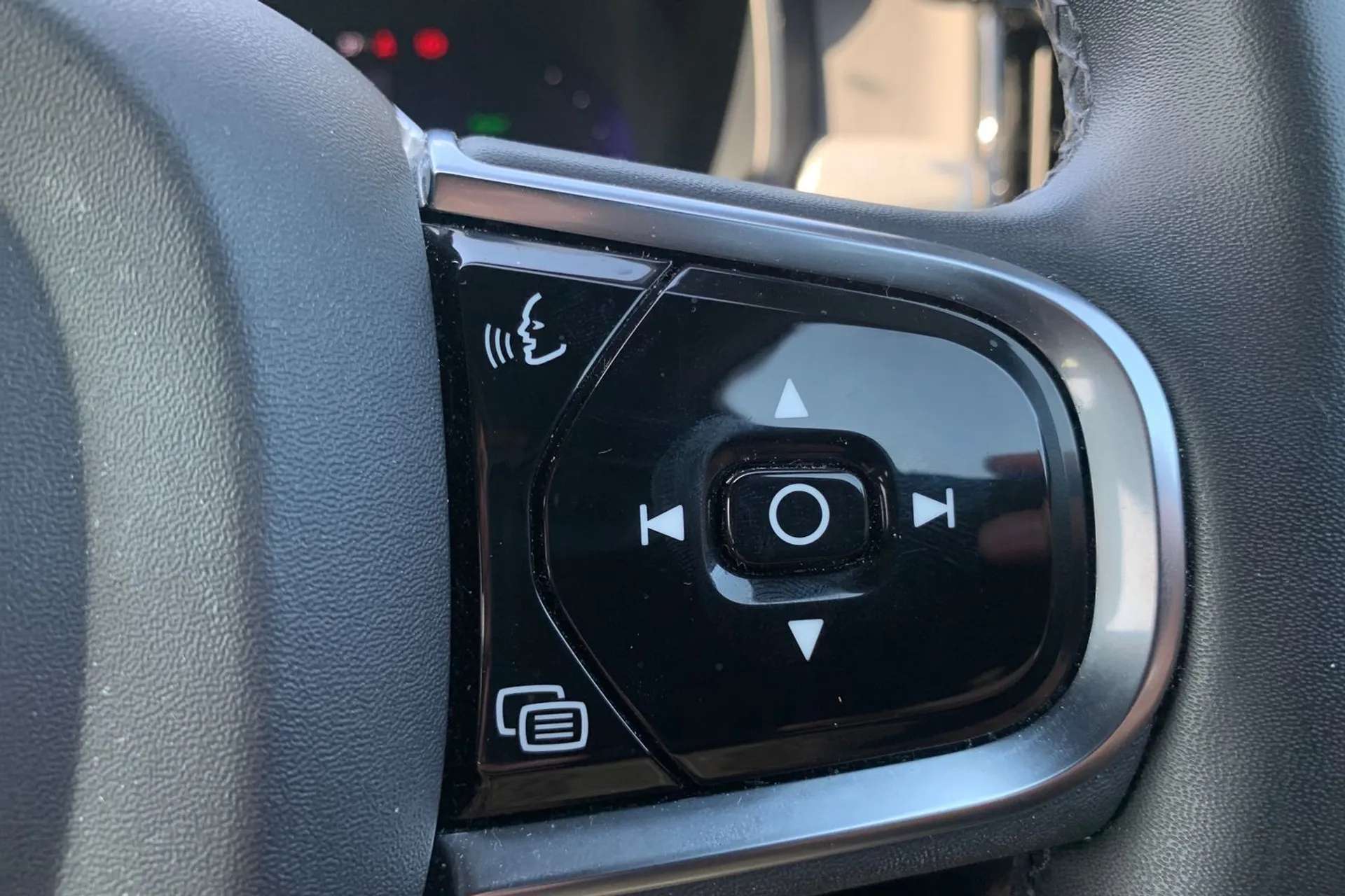 2022 VOLVO S90 2022 VOLVO S90