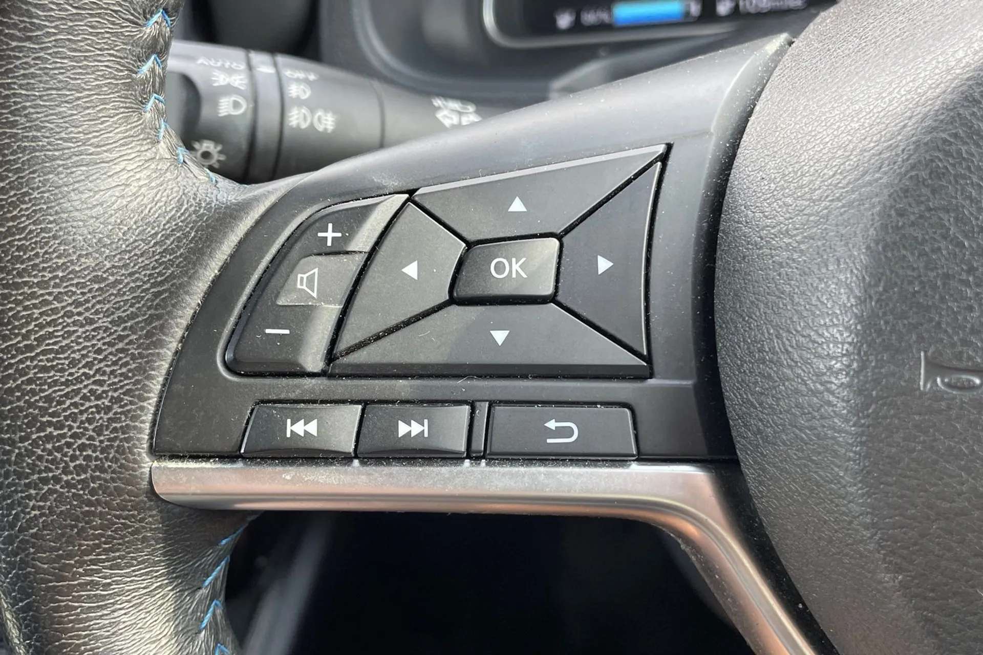 2022 NISSAN LEAF 2022 NISSAN LEAF